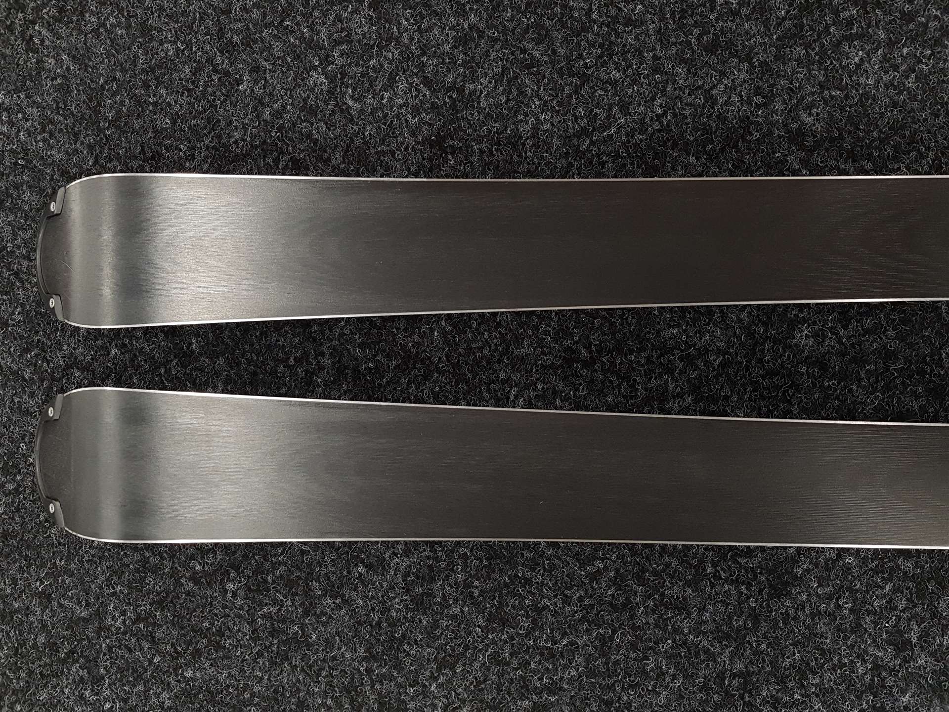 Použité lyže VOLKL Racetiger GS + vázání Marker 4,5