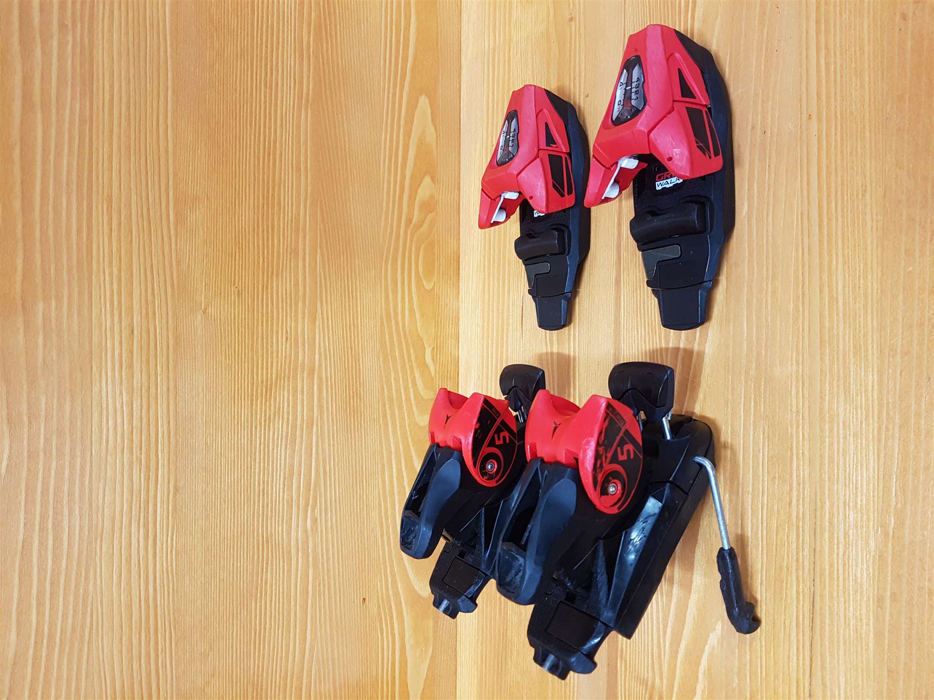 Použité viazanie Atomic 5 (DIN 4,5)