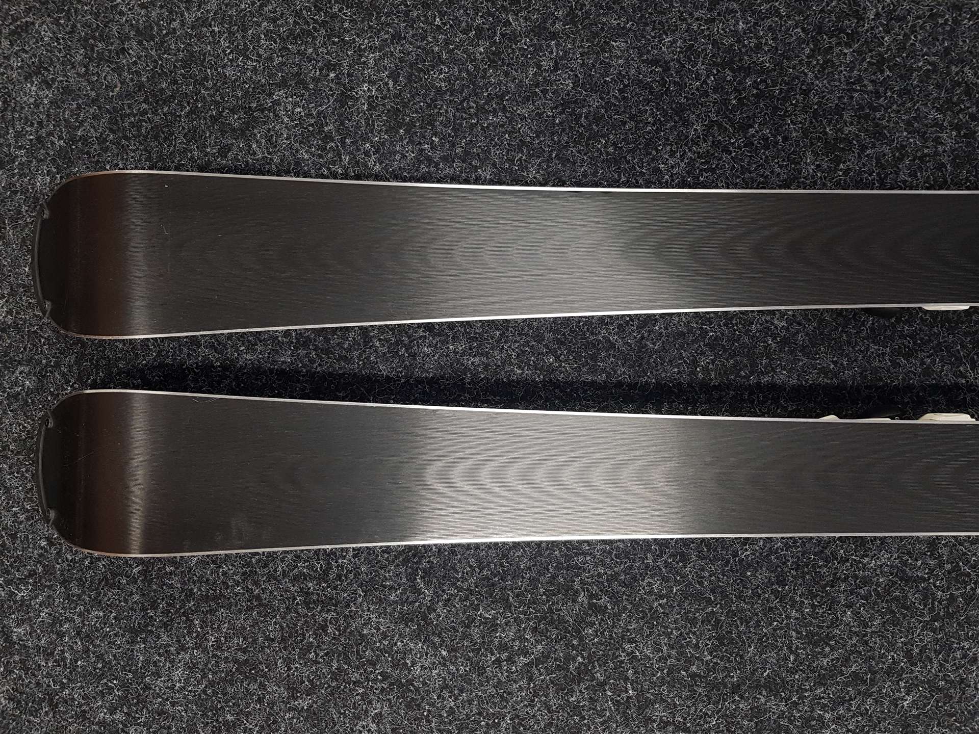 Použité lyže ARTIS 2 + viazanie Tyrolia Pro MBS 11