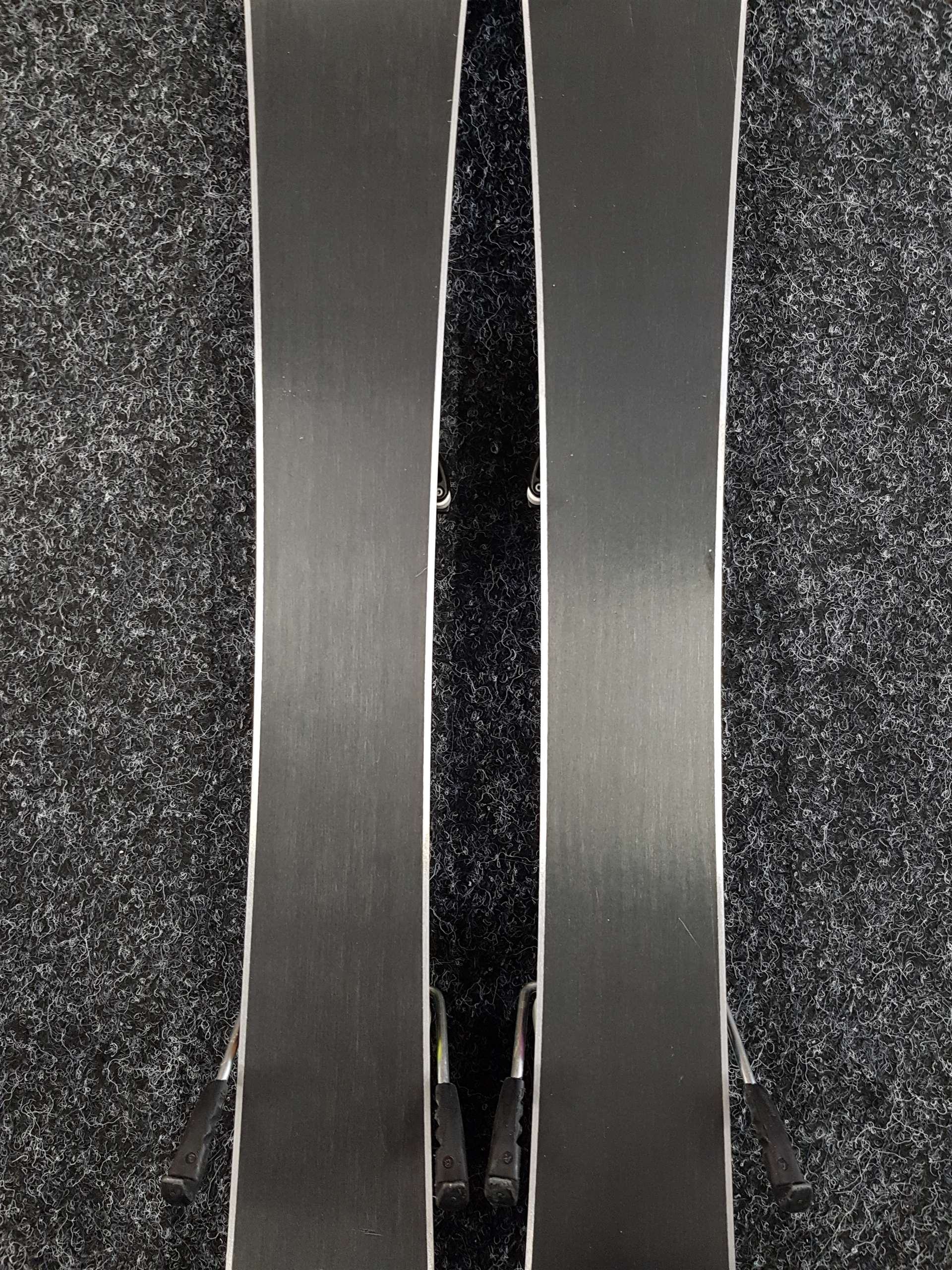 Skis enfant d'occasion SPORTEN Rocker + fixations Tyrolia SLR 4.5