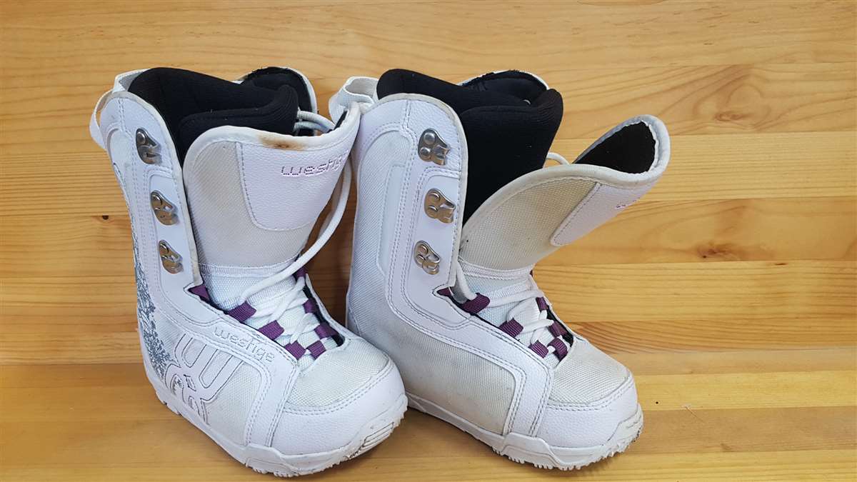 Bazárové snowboardové topánky Westige