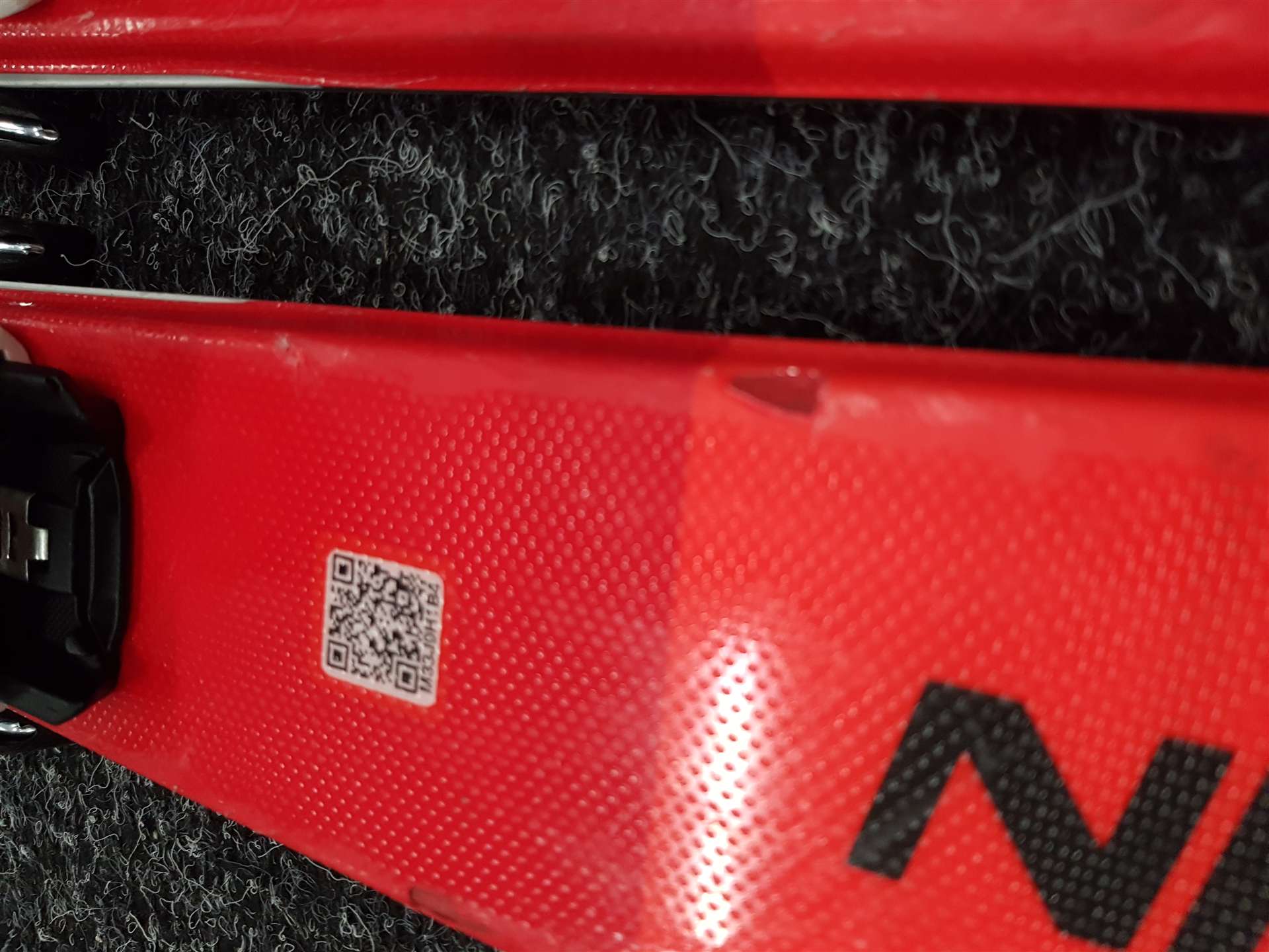 Skis d'occasion NORDICA Dobermann Team JR + fixations Marker 7