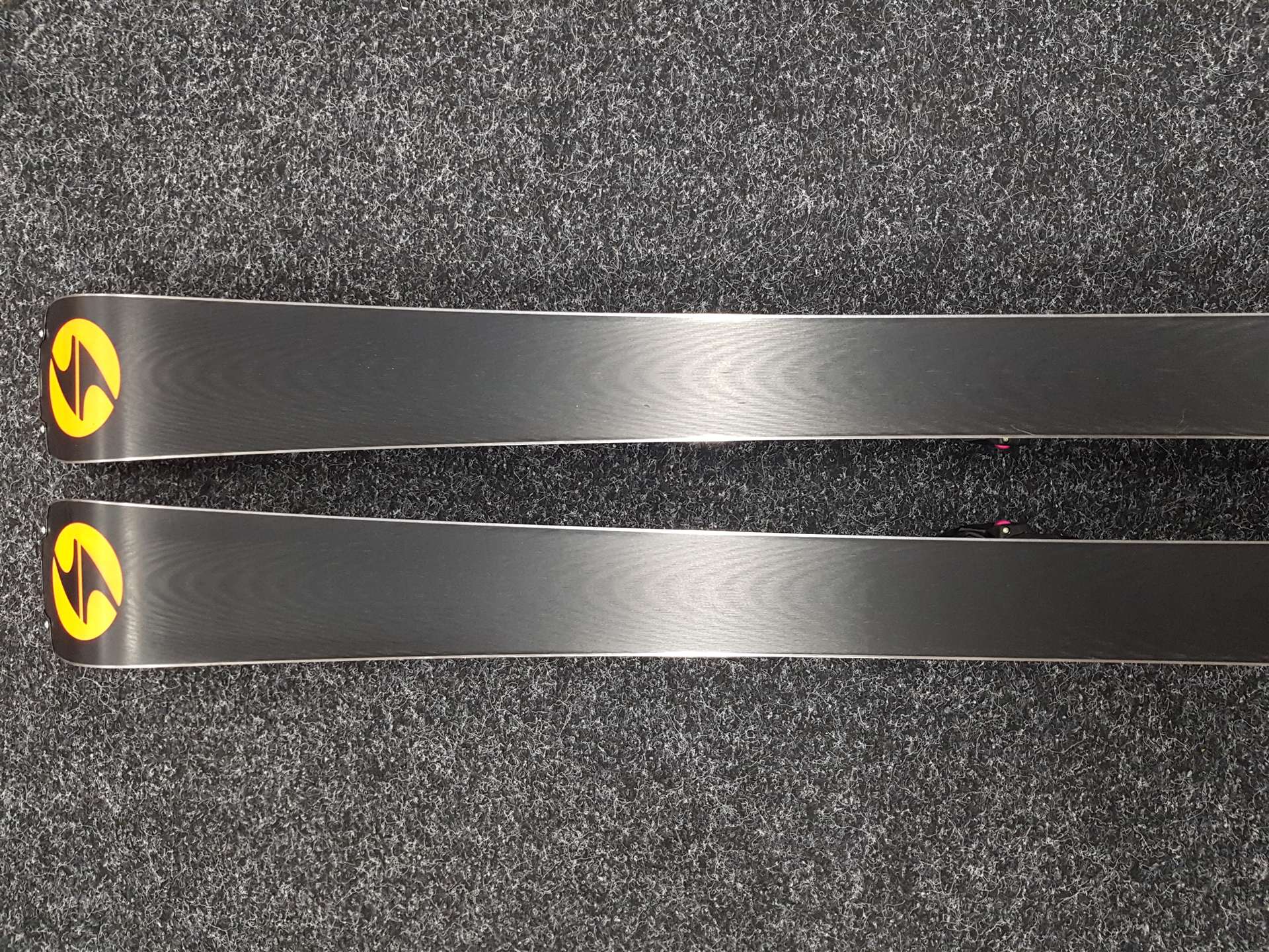 Gebrauchte BLIZZARD Phoenix SL Ski + Marker TP11 Light Bindungen