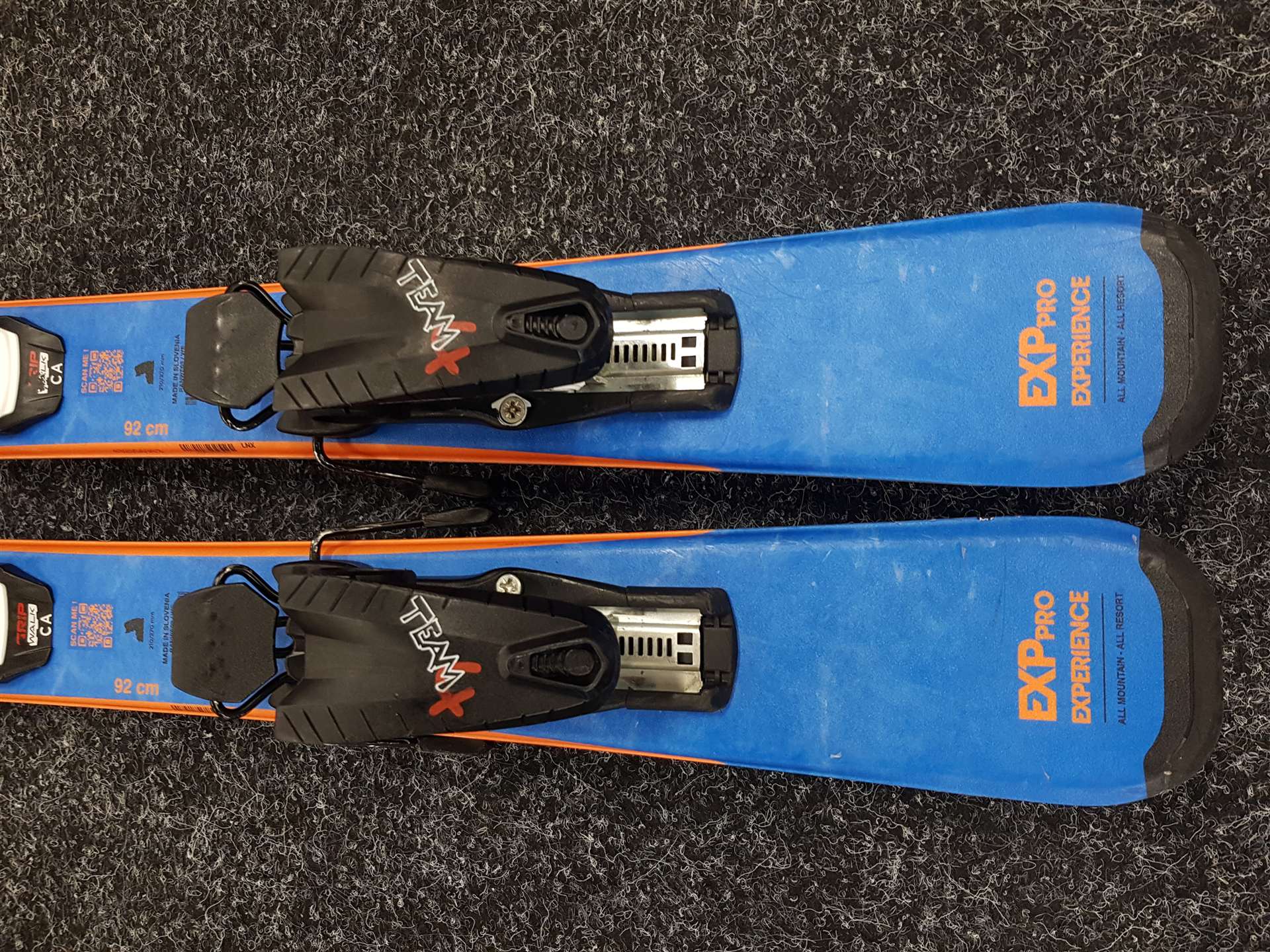 Schiuri pentru copii ROSSIGNOL Experience PRO second-hand + legături Look Team 4