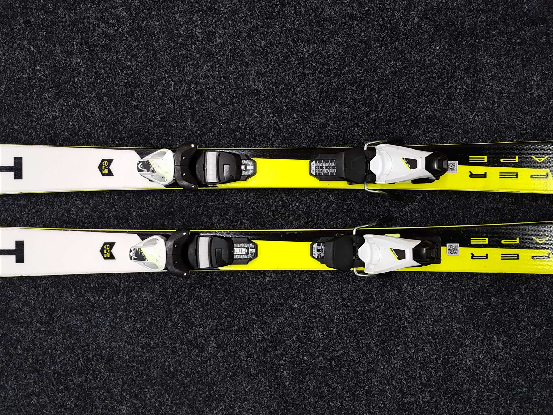 Použité lyže HEAD Super Shape ERA 2.0 + viazanie Head SLR 7.5