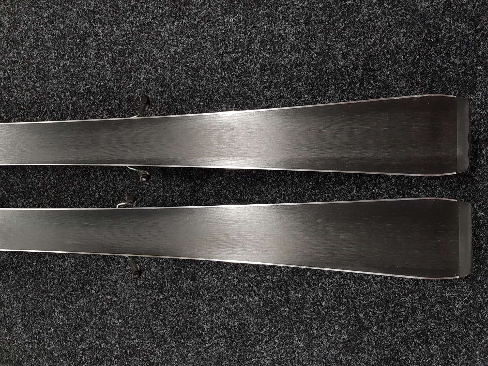 Použité lyže HEAD Super Shape ERA 2.0 + viazanie Head SLR 7.5