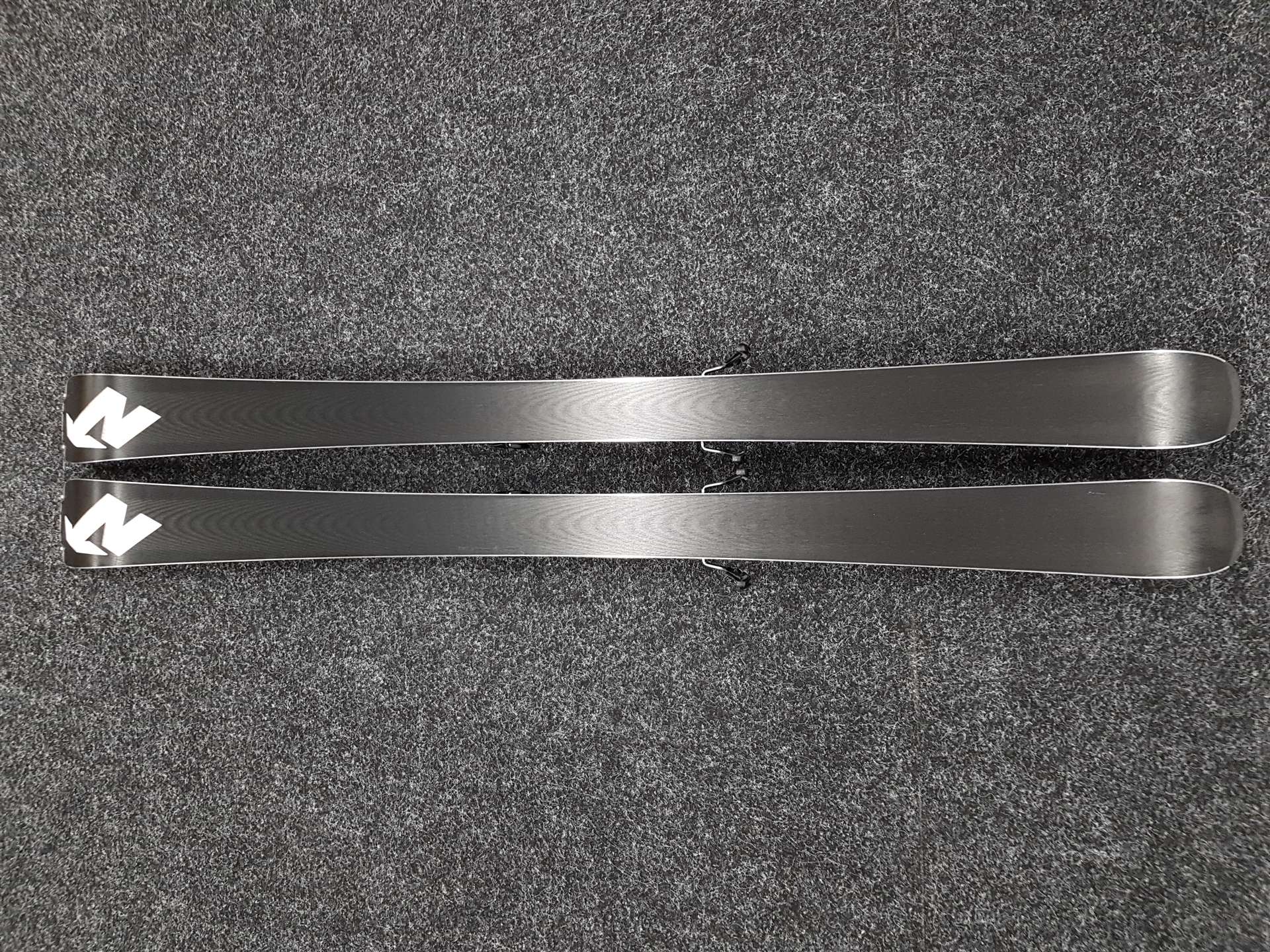 Schiuri folosite NORDICA Belle 72 TI + legături Marker TP2 10
