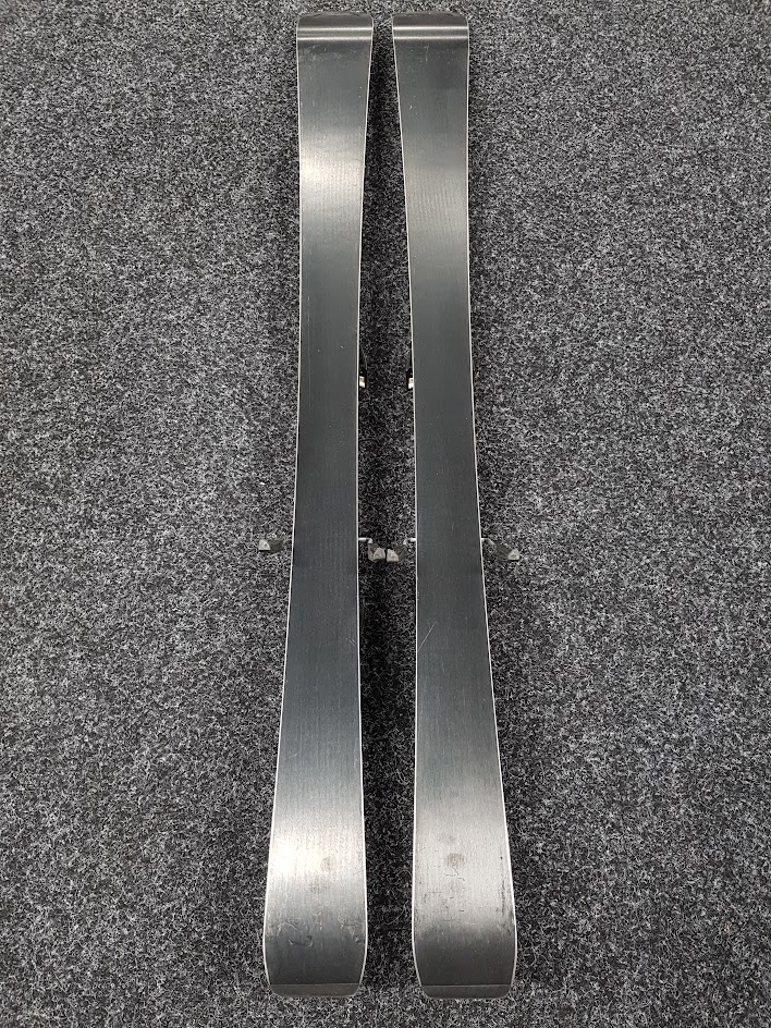 Skis Salomon Equipe d'occasion