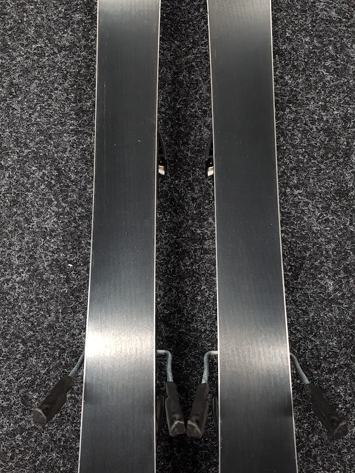 Skis Salomon Equipe d'occasion