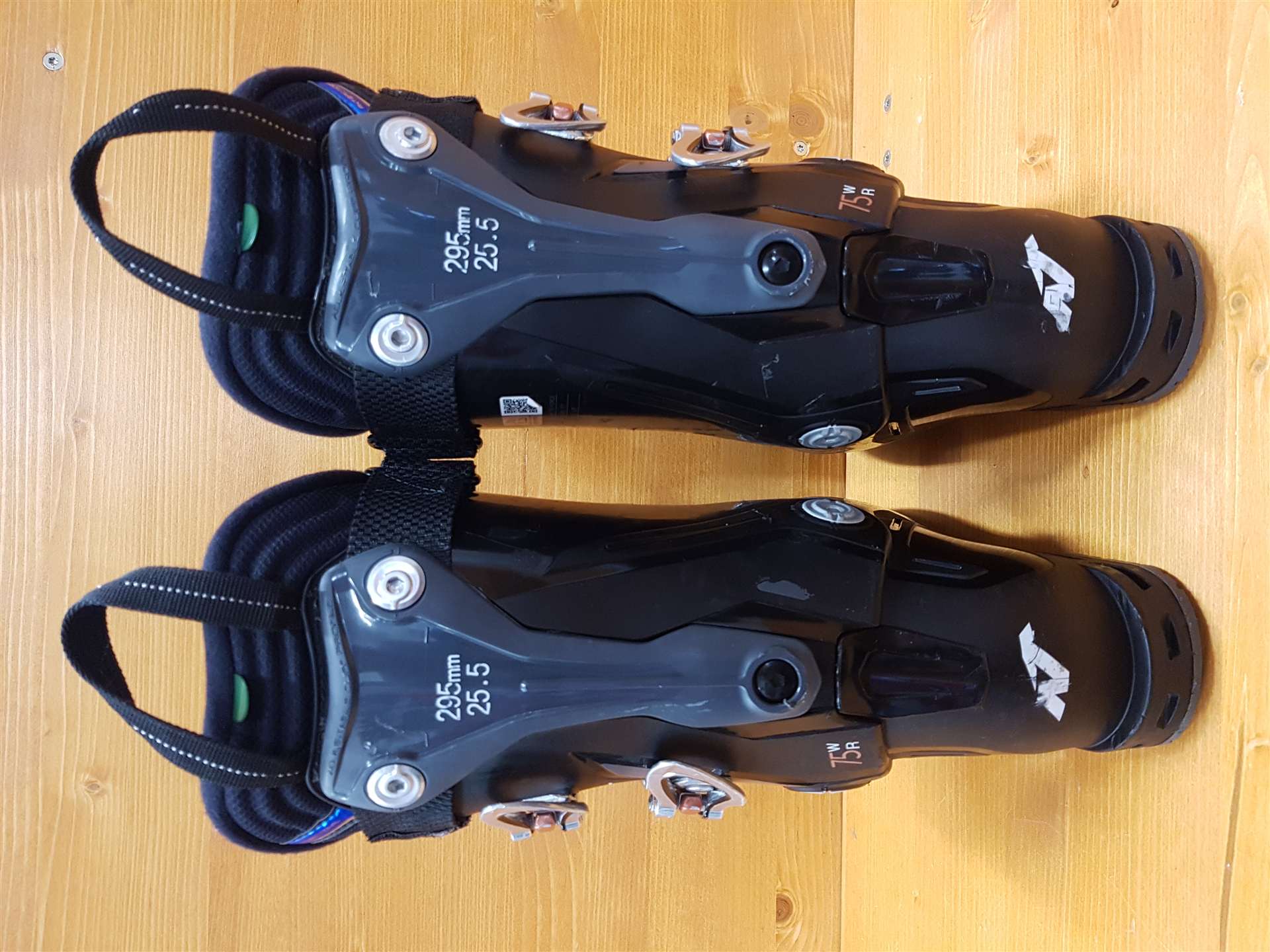 Scarponi da sci usati NORDIA Sport Machine 75 W R