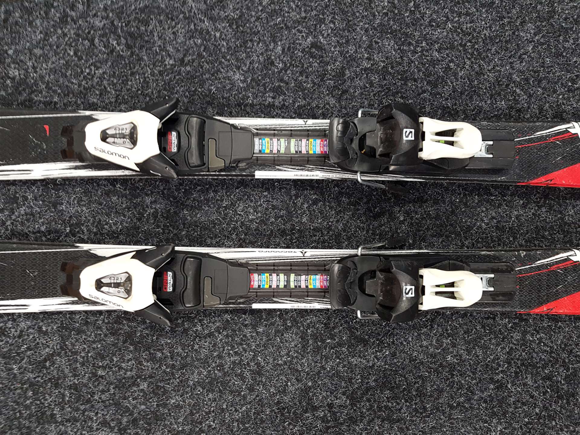 Skis enfant d'occasion TECNOPRO XT Team + fixations Salomon 4.5