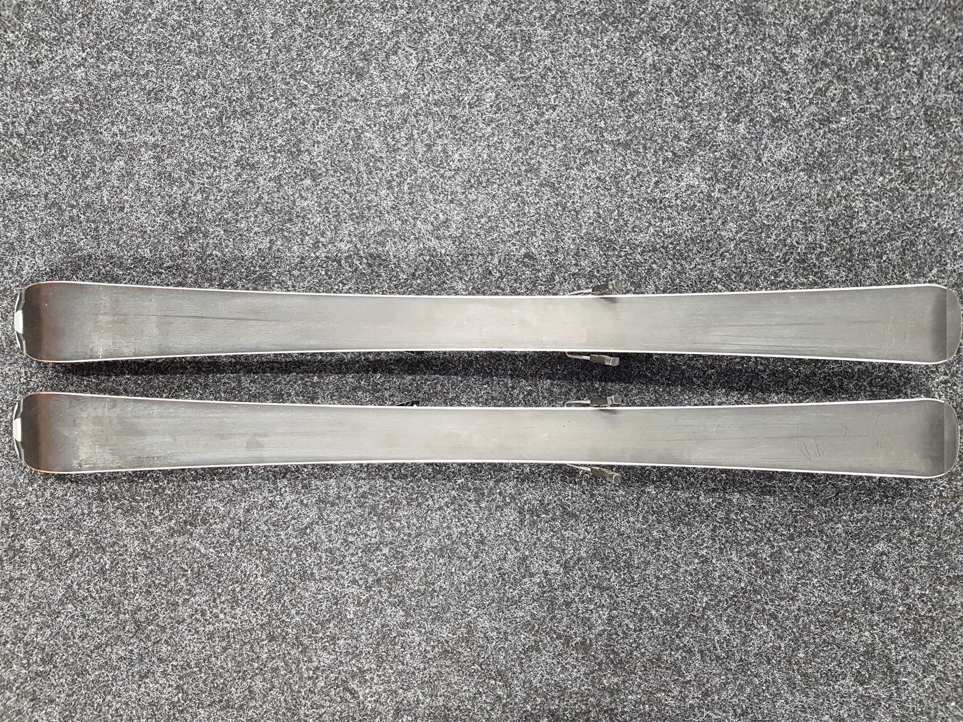 Skis enfant d'occasion TECNOPRO XT Team + fixations Salomon 4.5