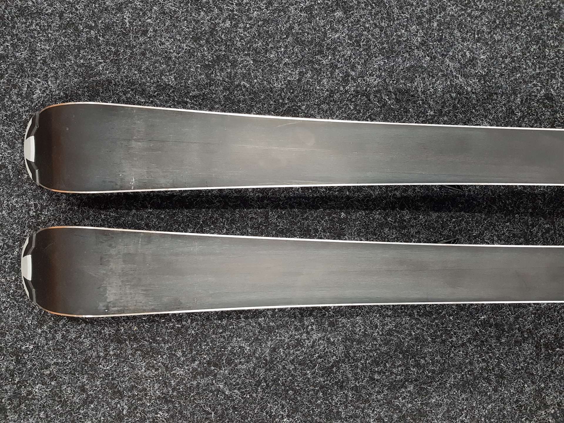 Skis enfant d'occasion TECNOPRO XT Team + fixations Salomon 4.5