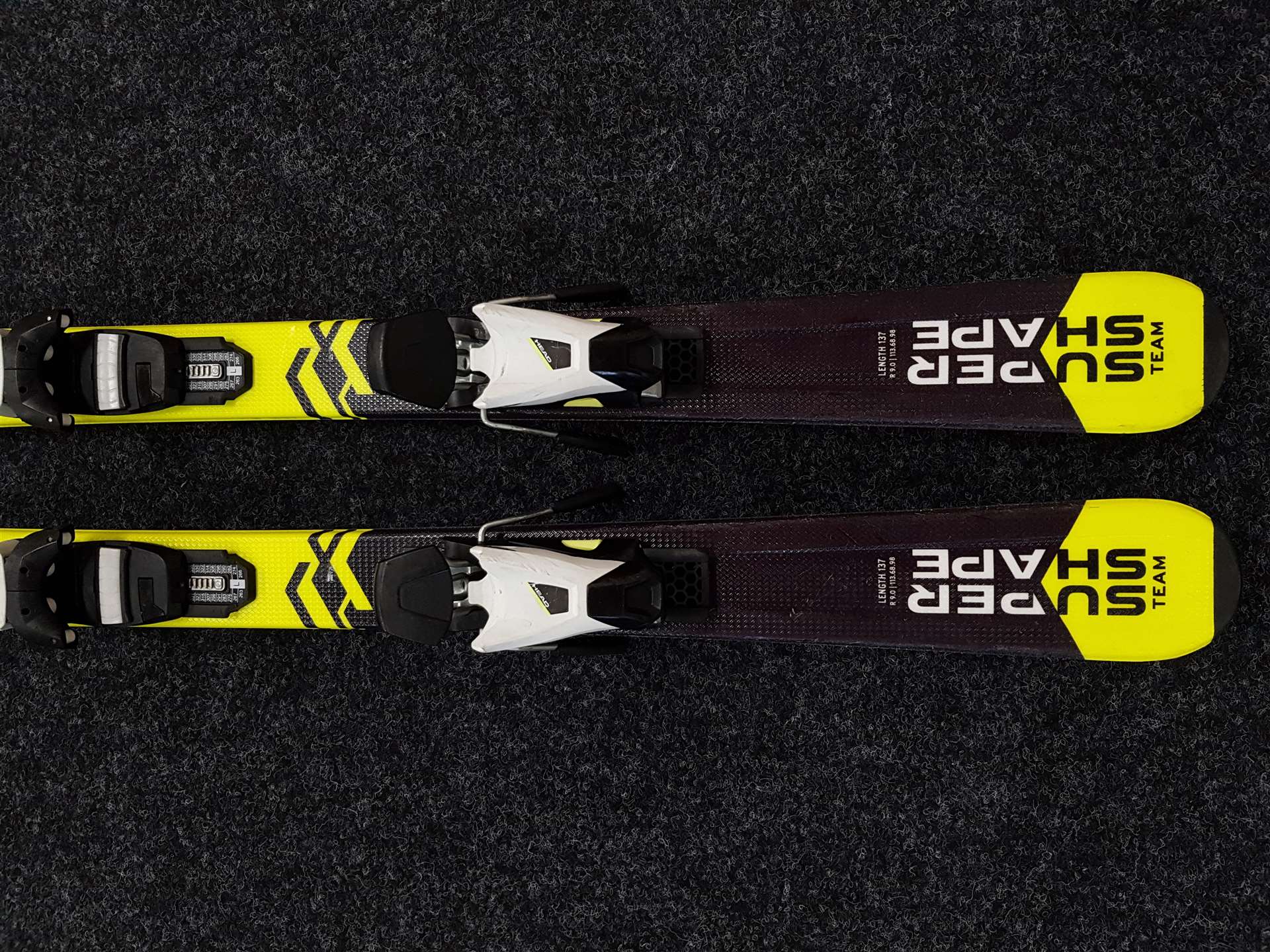 Použité lyže HEAD Super Shape ERA 2.0 + viazanie Head SLR 7.5