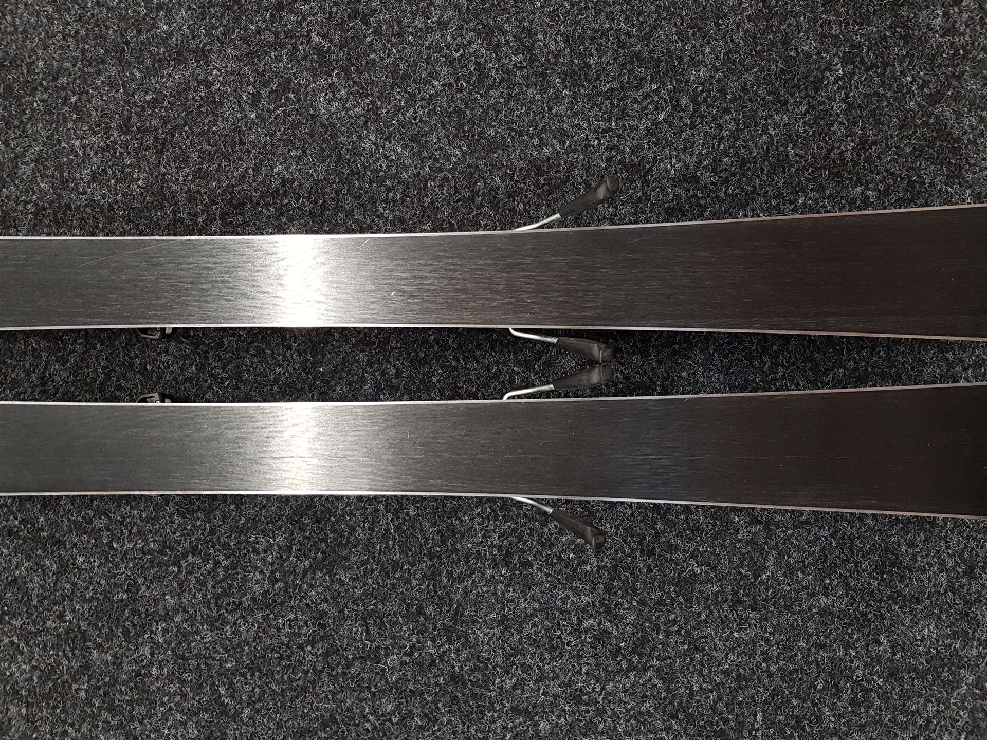 Použité lyže HEAD Super Shape ERA 2.0 + viazanie Head SLR 7.5