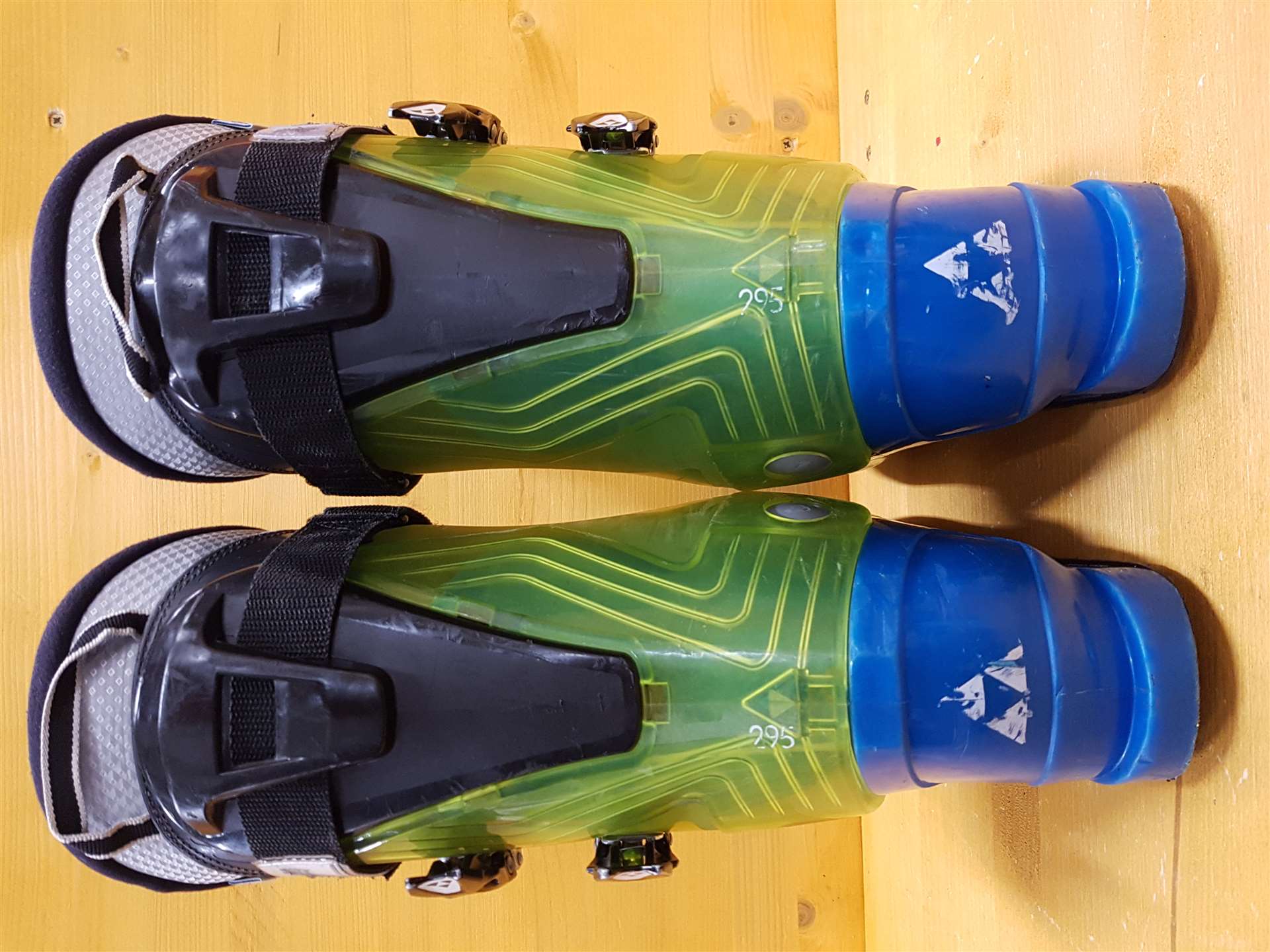 Używane buty narciarskie Fischer Viron XTR