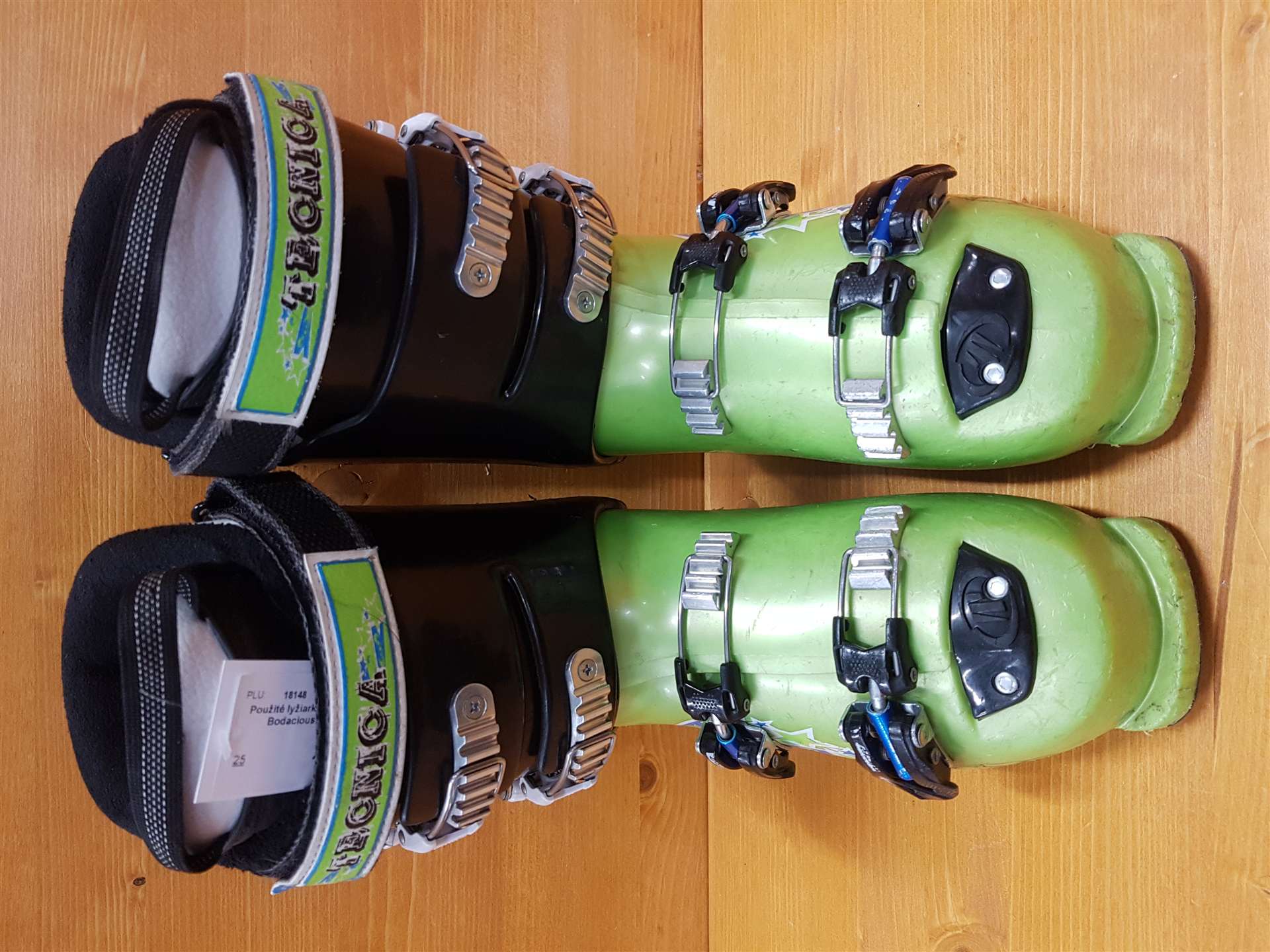 Použité lyžiarky TECNICA Bodacious JR Pro