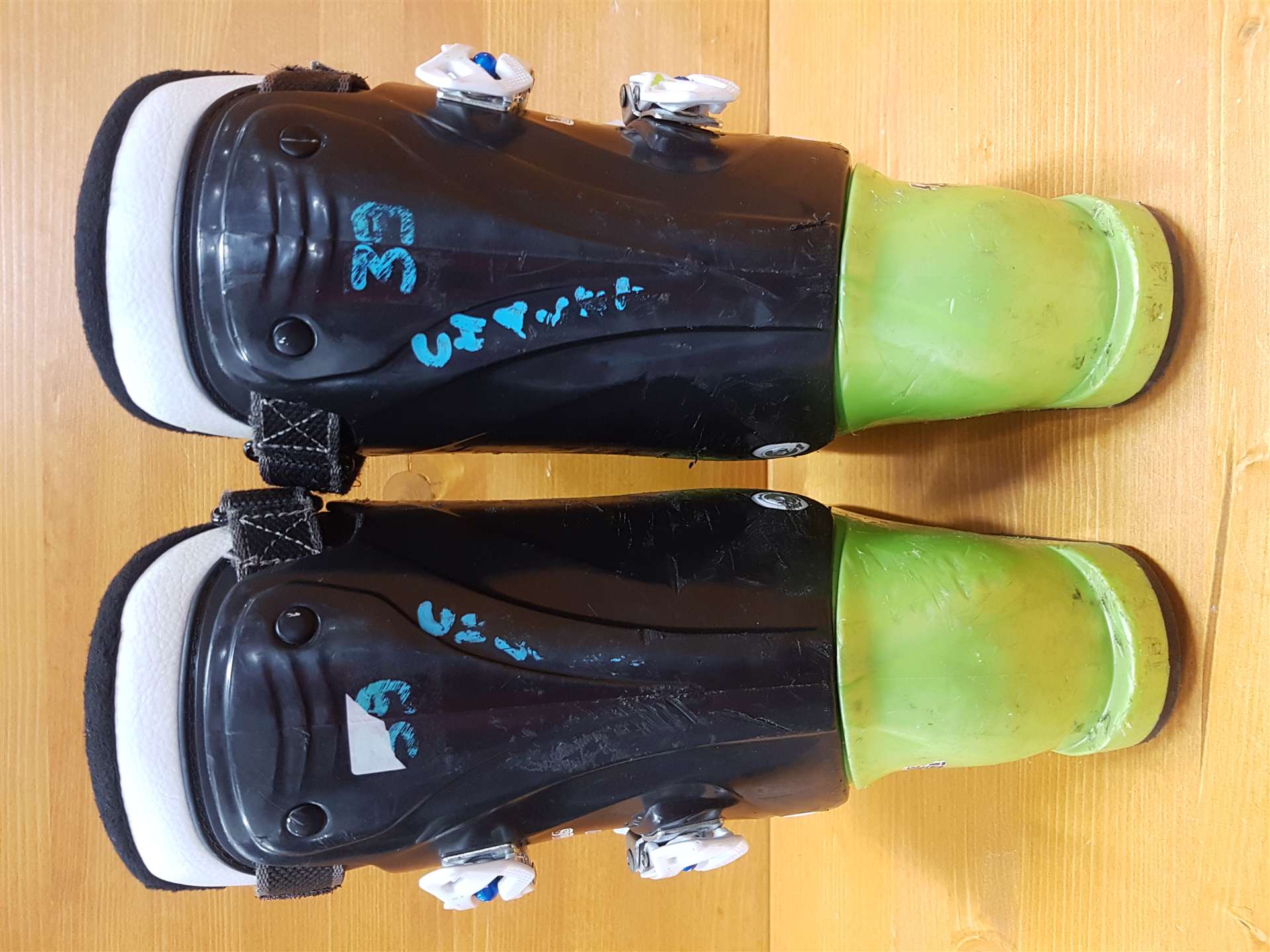 Použité lyžiarky TECNICA Bodacious JR Pro