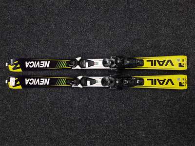 Gebruikte kinderski's NEVICA Vail + bindingen Salomon 7