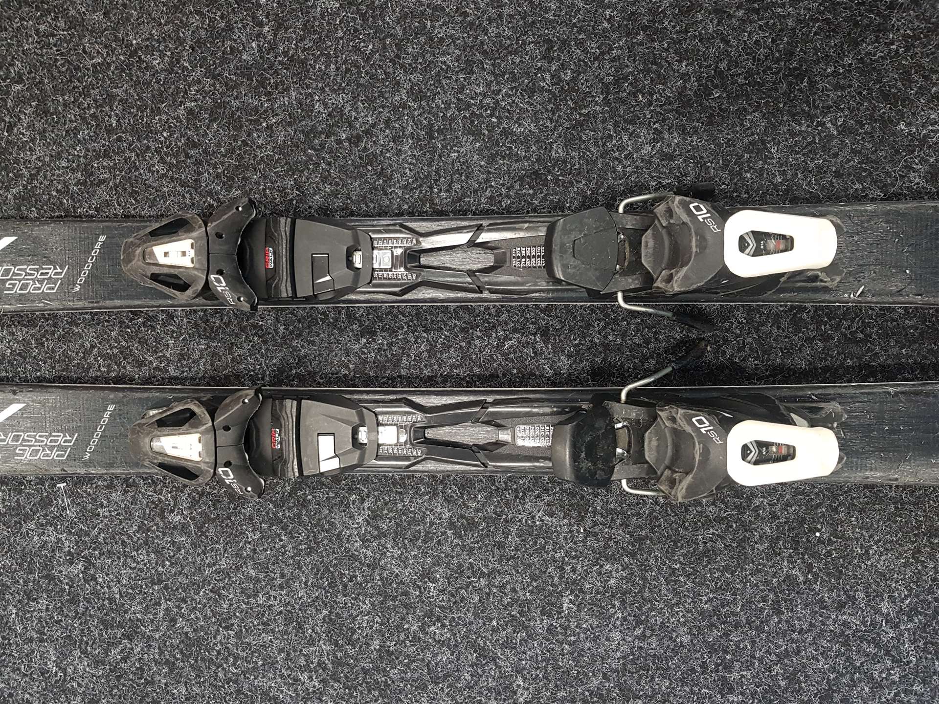 Schiuri FISCHER Progressor X folosite + legături Fischer RS 10