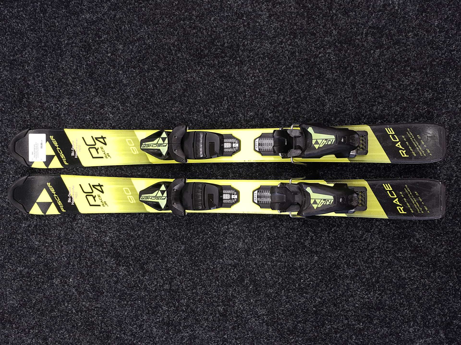 Rabljene dječje skije FISCHER RC 4 Race JR + vezovi Fischer FJ 4