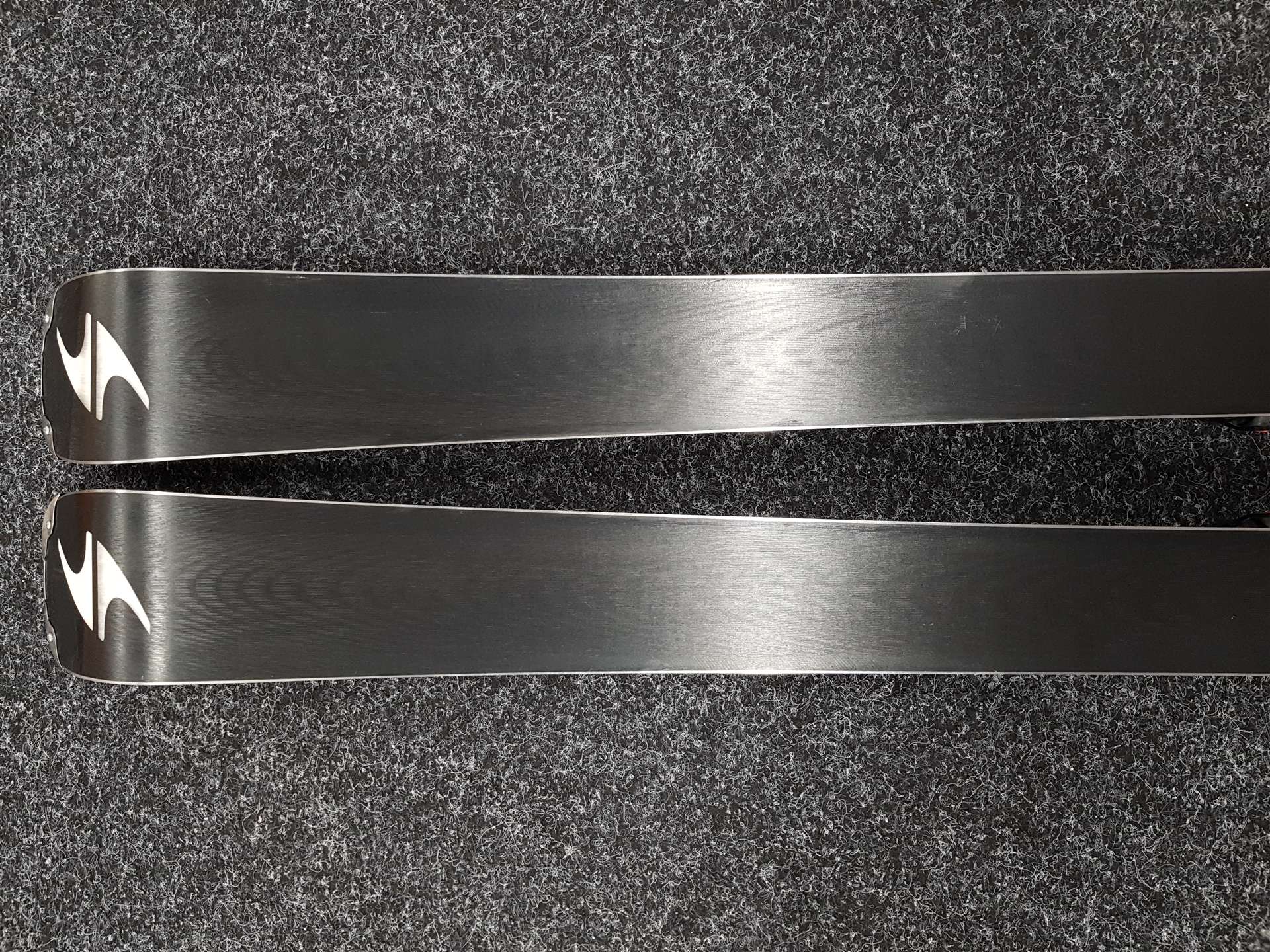 Schiuri BLIZZARD RC Ti folosite + legături Marker TCX 12