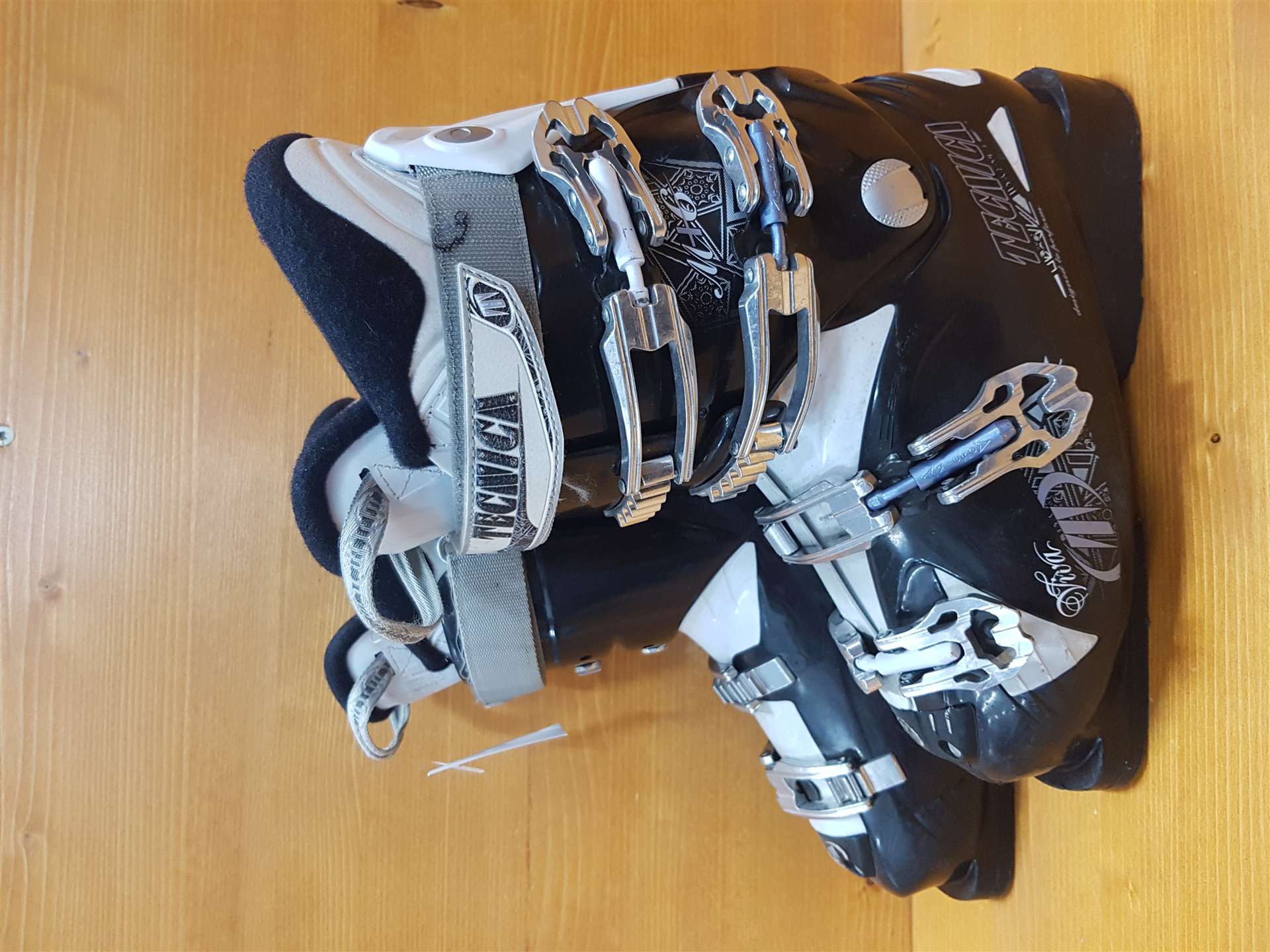 Gebrauchte Skischuhe TECNICA Viva M+6