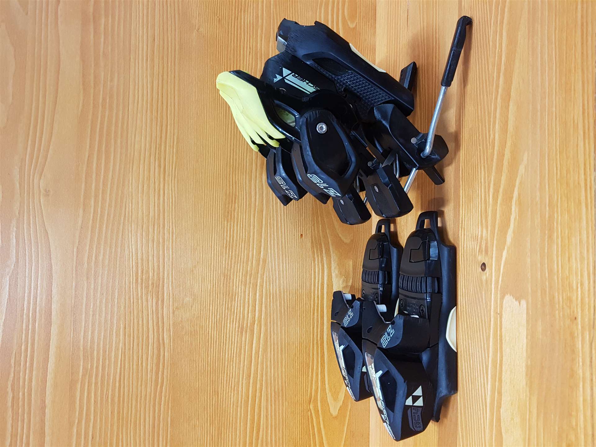 Použité viazanie Fischer RC4 Z12 (12 DIN)