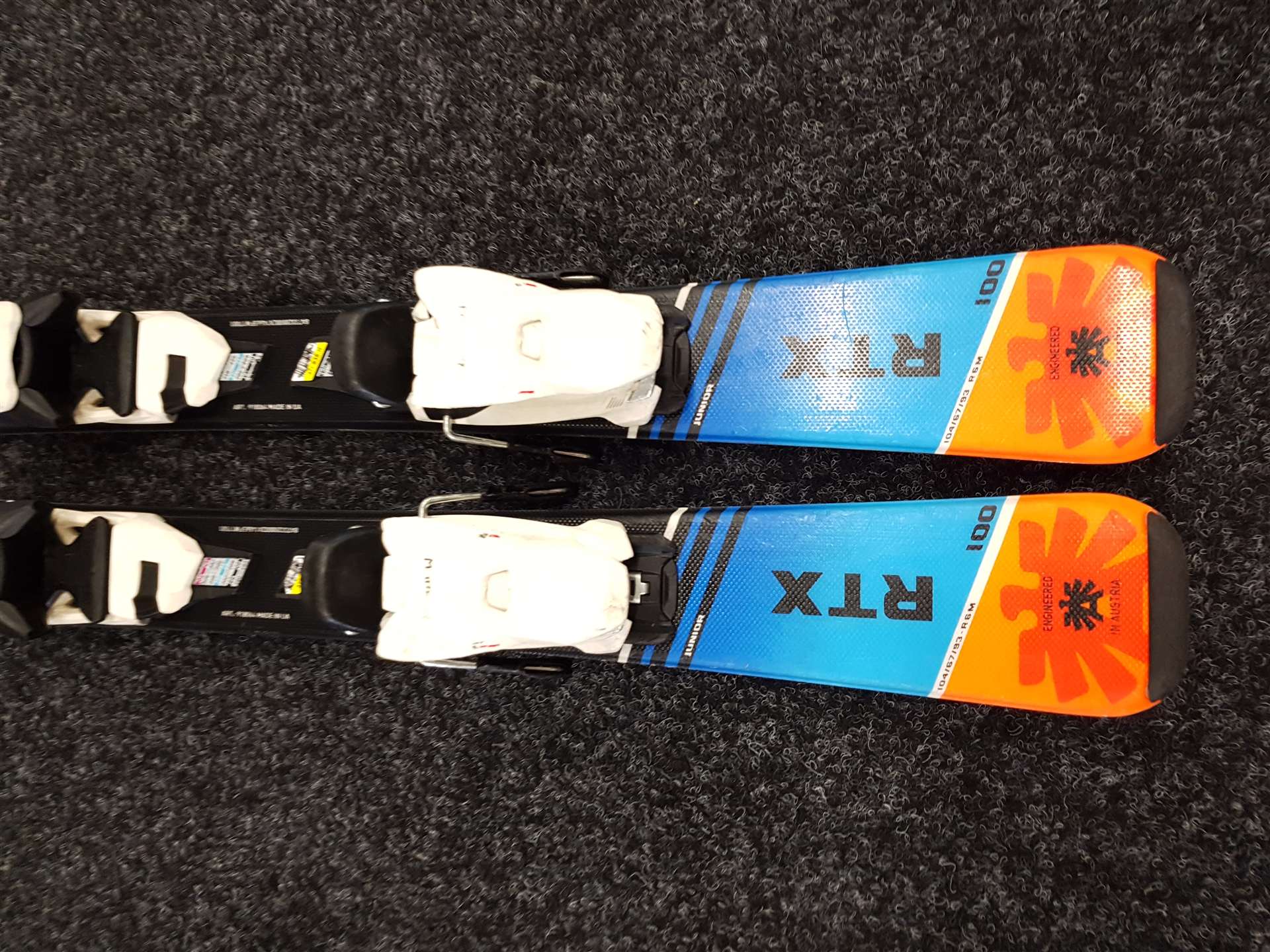 Rabljene dječje skije BLIZZARD RTX 100 + vezovi Marker 4.5