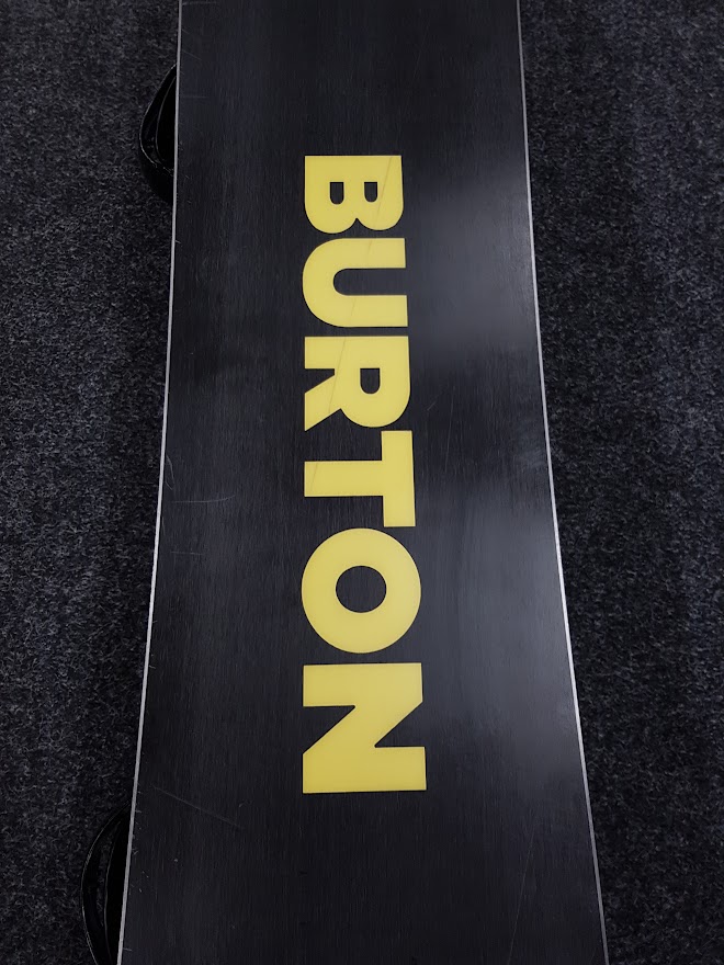 Używany snowboard Burton Progression
