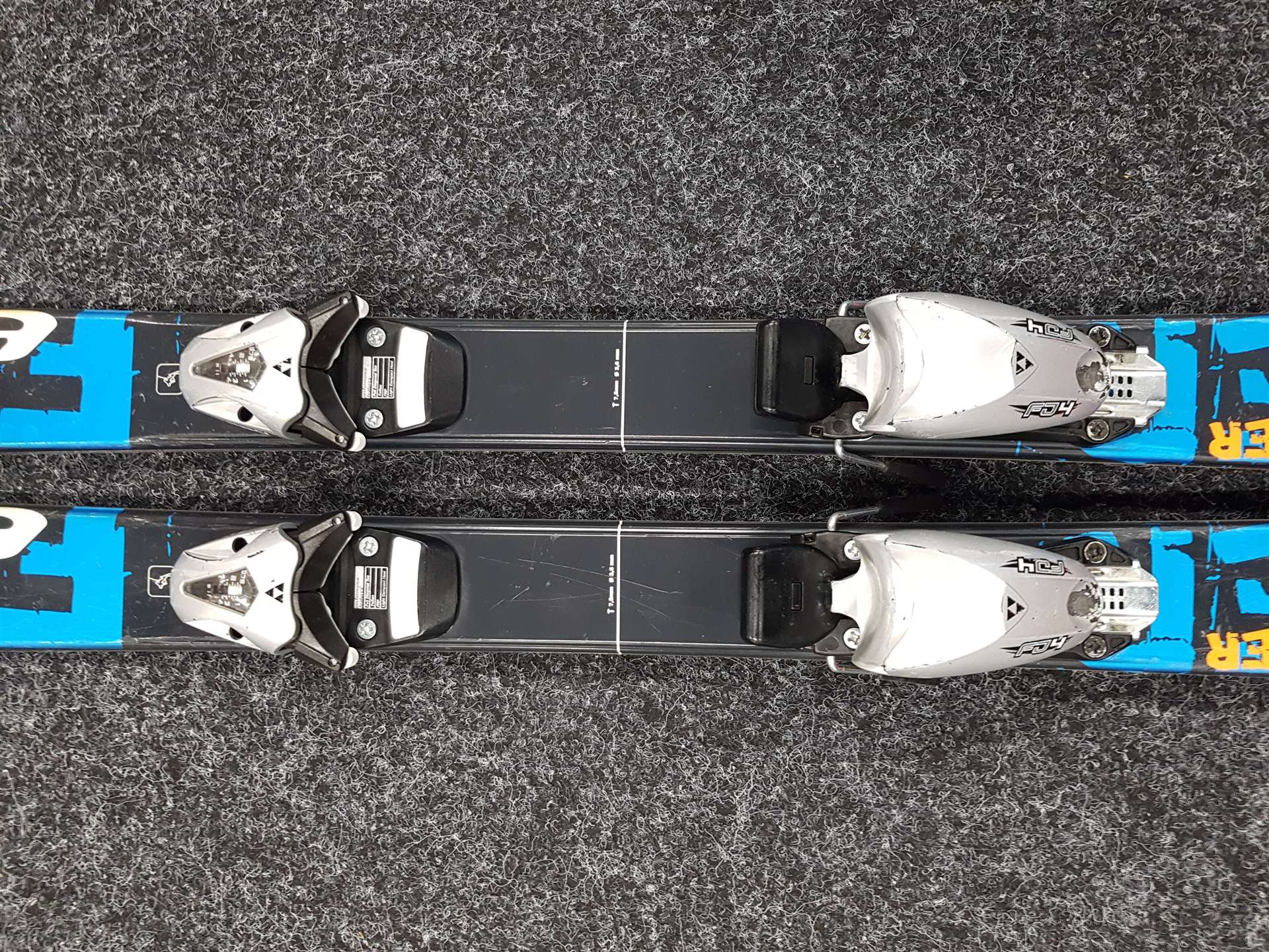 Gebrauchte Kinderski ELAN Hyper Flow + Fischer FJ 4 Bindungen