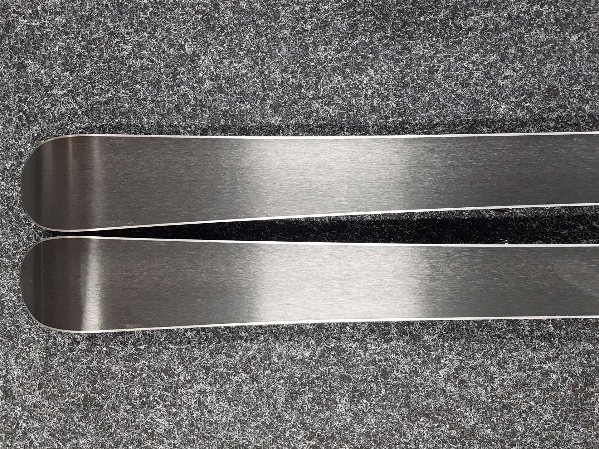 Gebrauchte Kinderski ELAN Hyper Flow + Fischer FJ 4 Bindungen