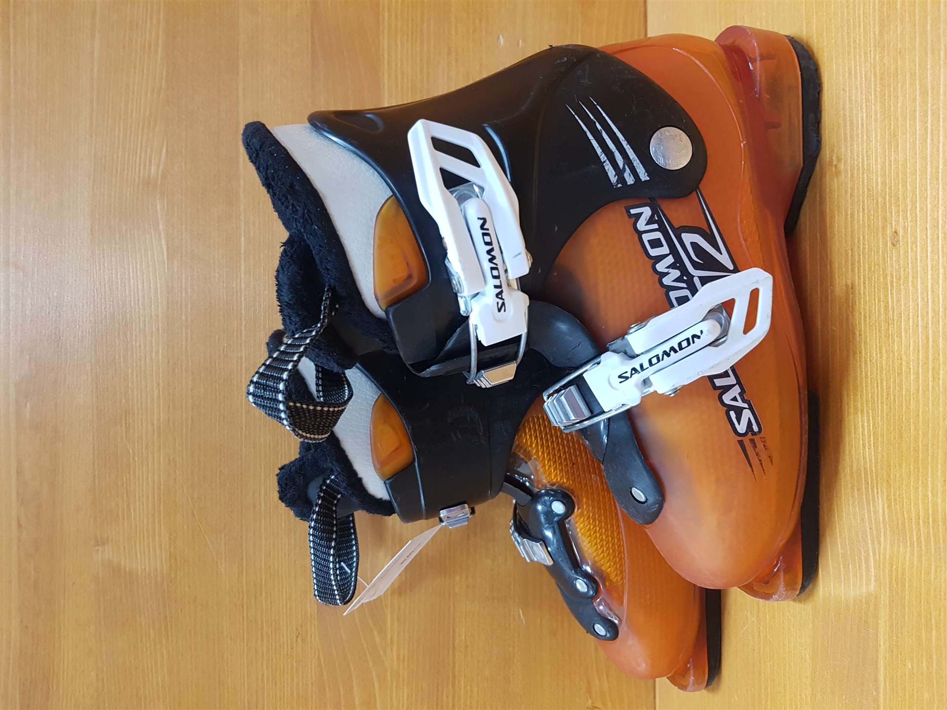 Použité lyžiarky SALOMON T2