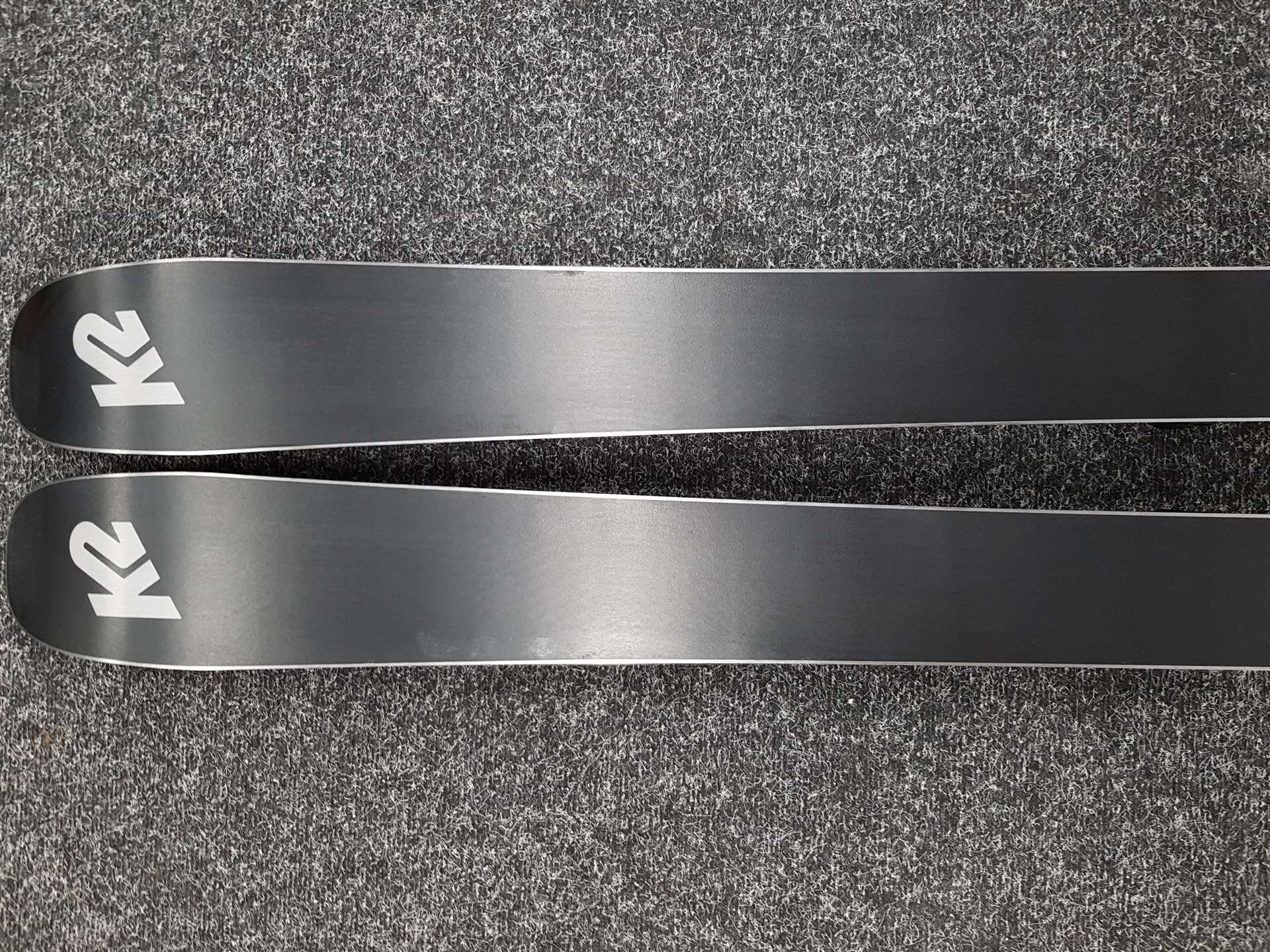 Schiuri freeride K2 Mindbender 85 folosite