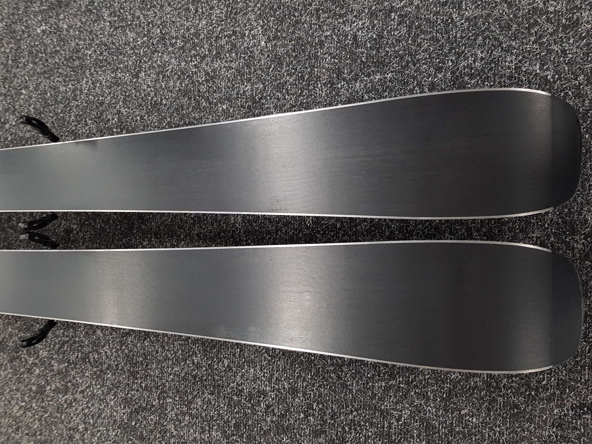 Schiuri freeride K2 Mindbender 85 folosite