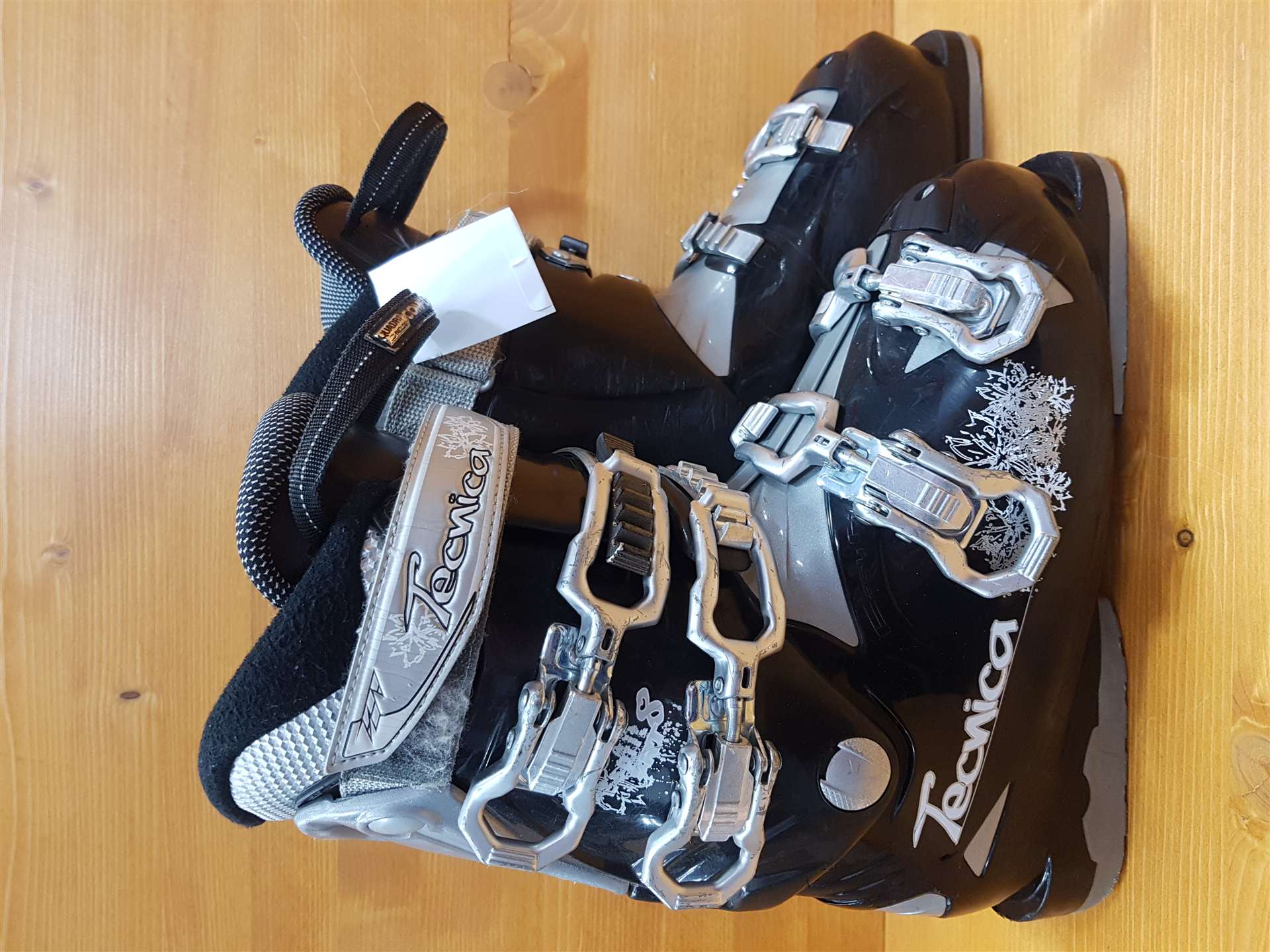 Použité lyžiarky TECNICA Esprit +RT 8