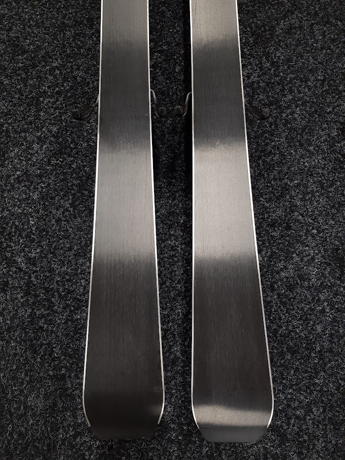 Gebrauchte TECNOPRO Valkyrie Ski + LRX 7.5 Bindungen