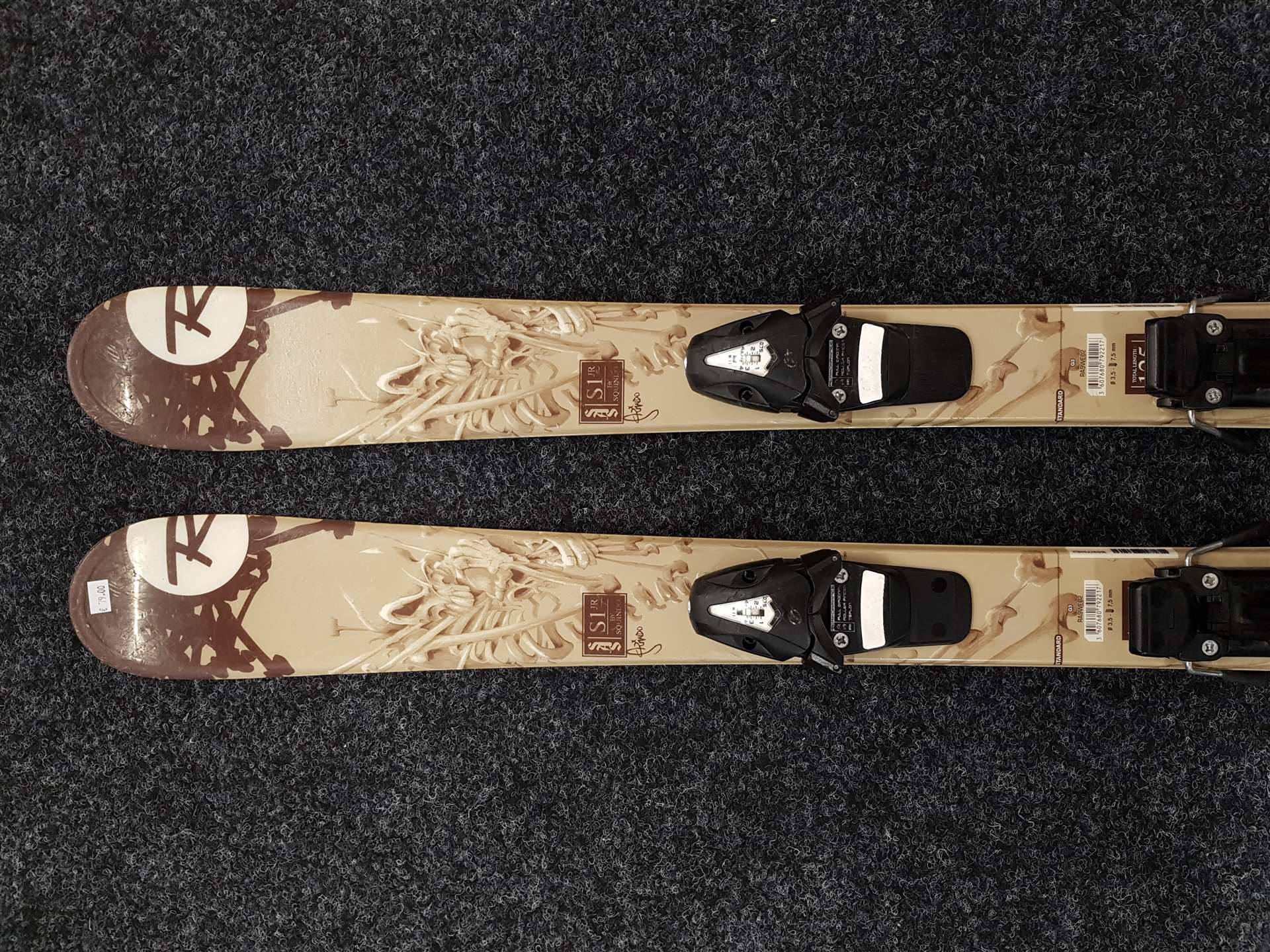 Esquís freestyle ROSSIGNOL S1 JR usados + fijaciones Tyrolia 4.5
