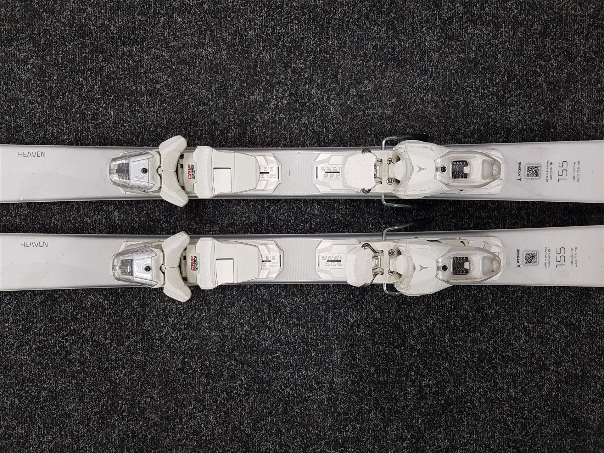 Gebrauchte Atomic Heaven Skier