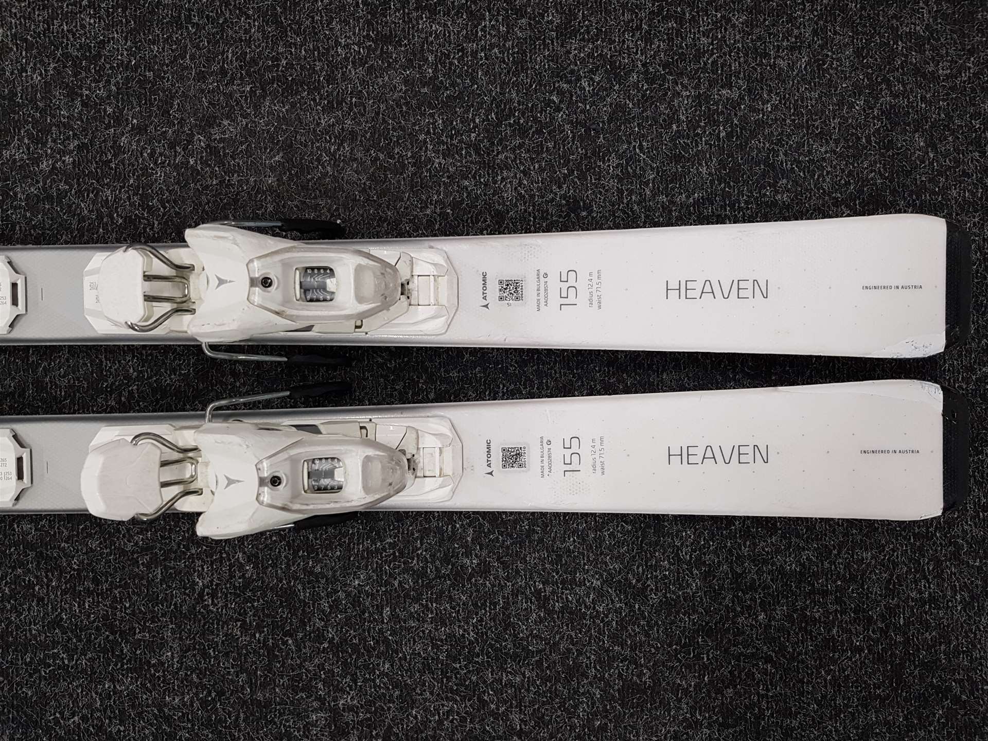 Gebrauchte Atomic Heaven Skier