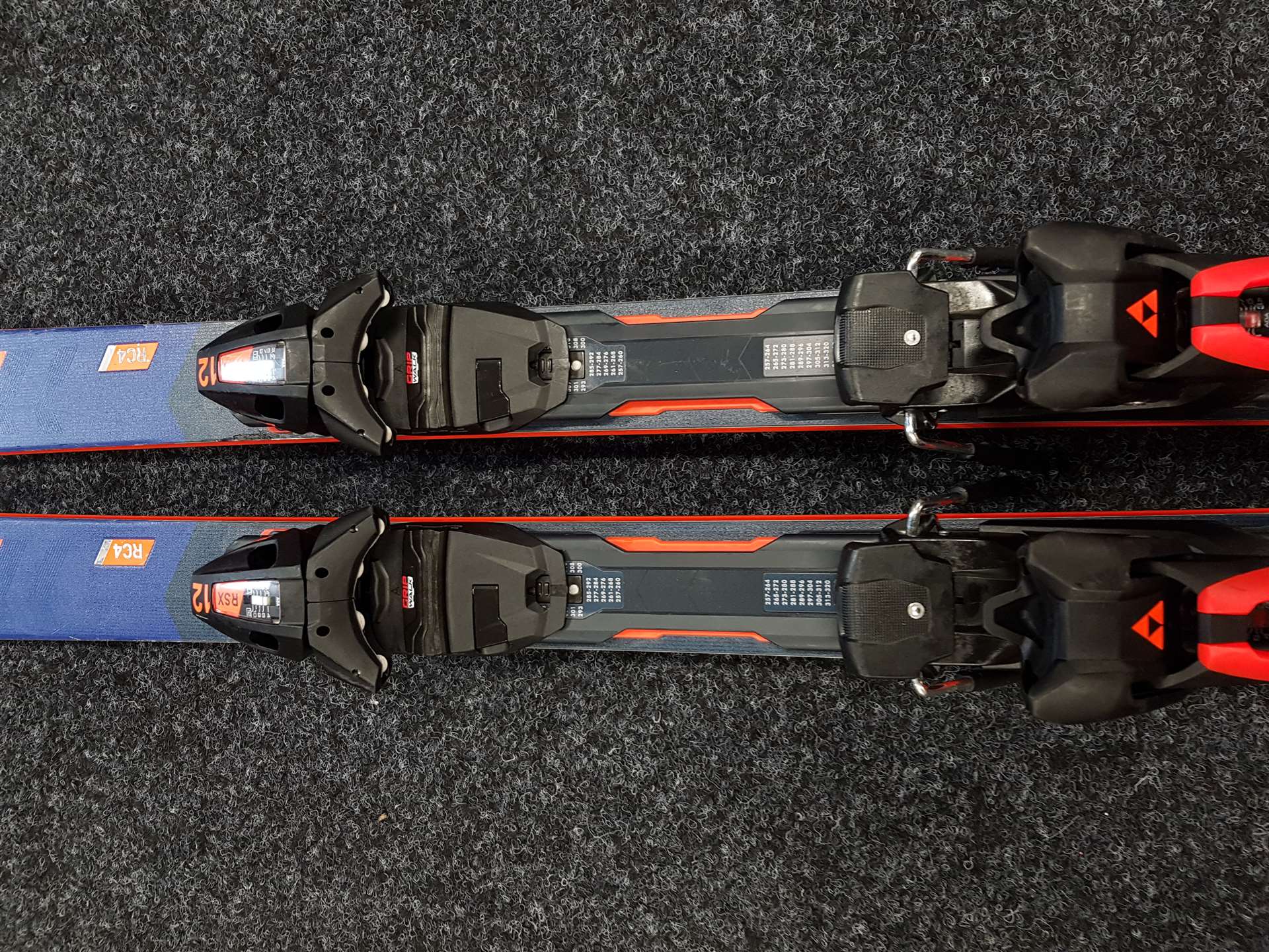 Použité lyže FISCHER The Curv DTX + vázání Fischer RSX 12
