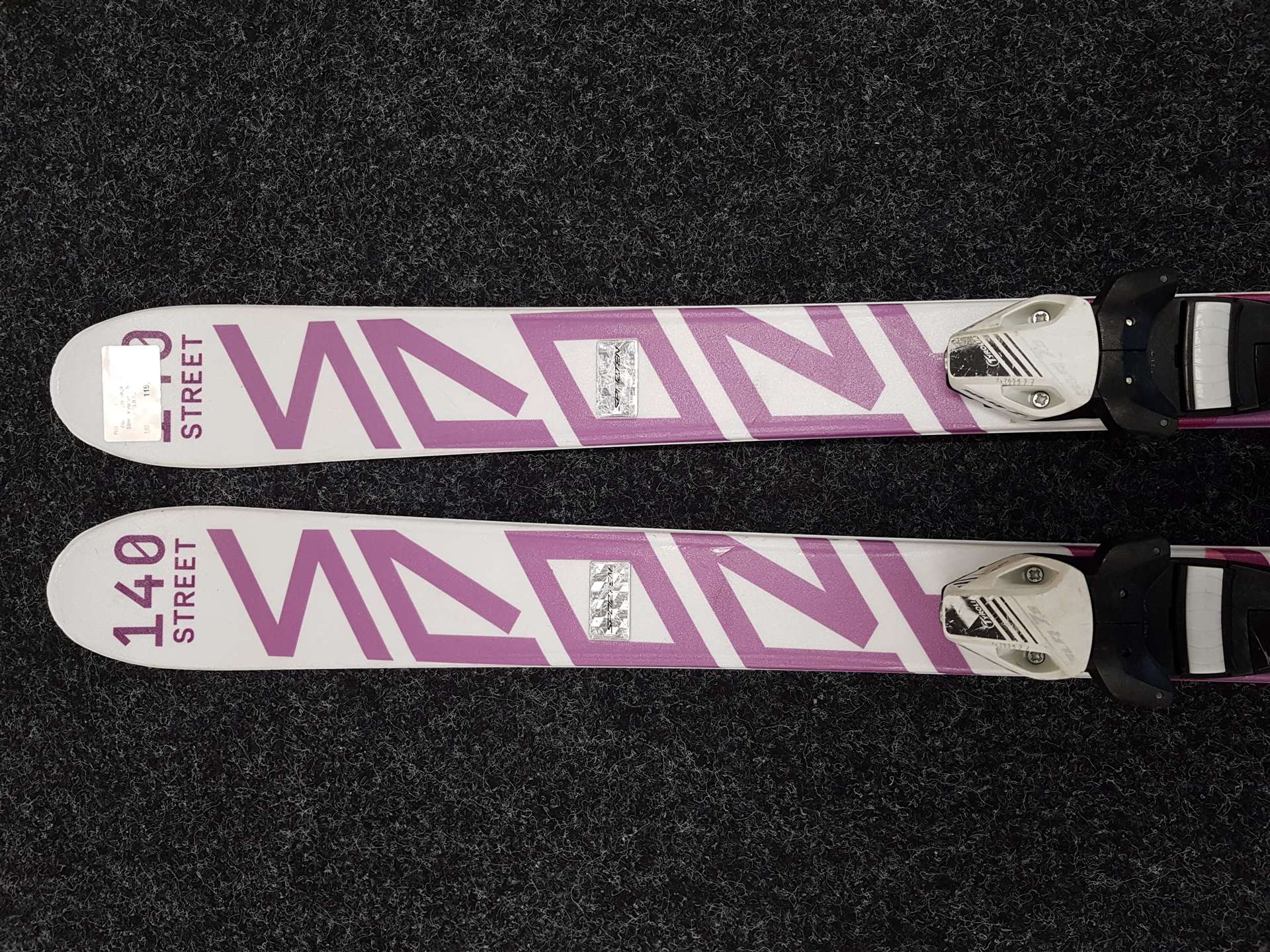 Gebrauchte SPORTEN Street Ski + Tyrolia SLR 7.5 Bindungen