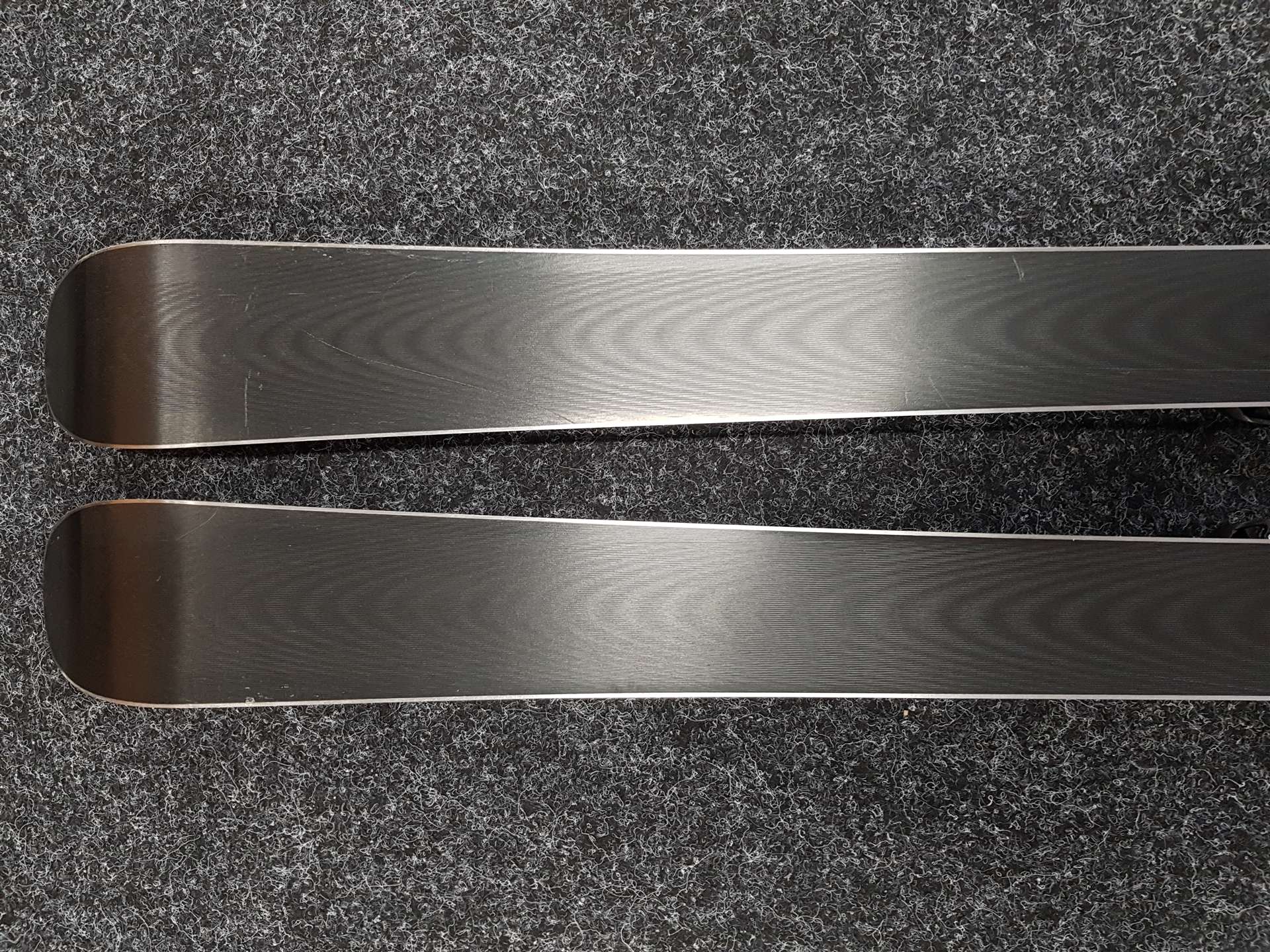 Gebrauchte SPORTEN Street Ski + Tyrolia SLR 7.5 Bindungen