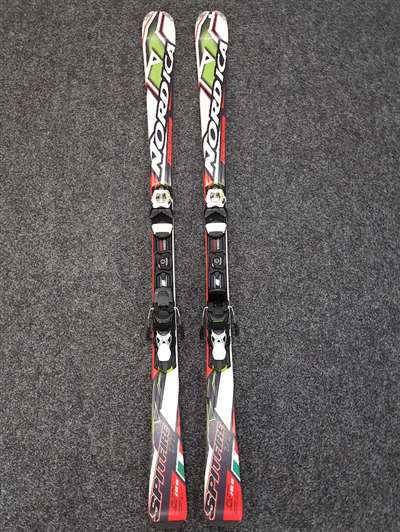 Schiuri bazar NORDICA DOBERMANN SPITFIRE