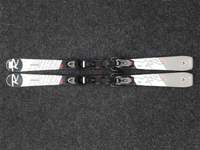 Schiuri ROSSIGNOL React 2 Carbon folosite + legături Look Xpress 10