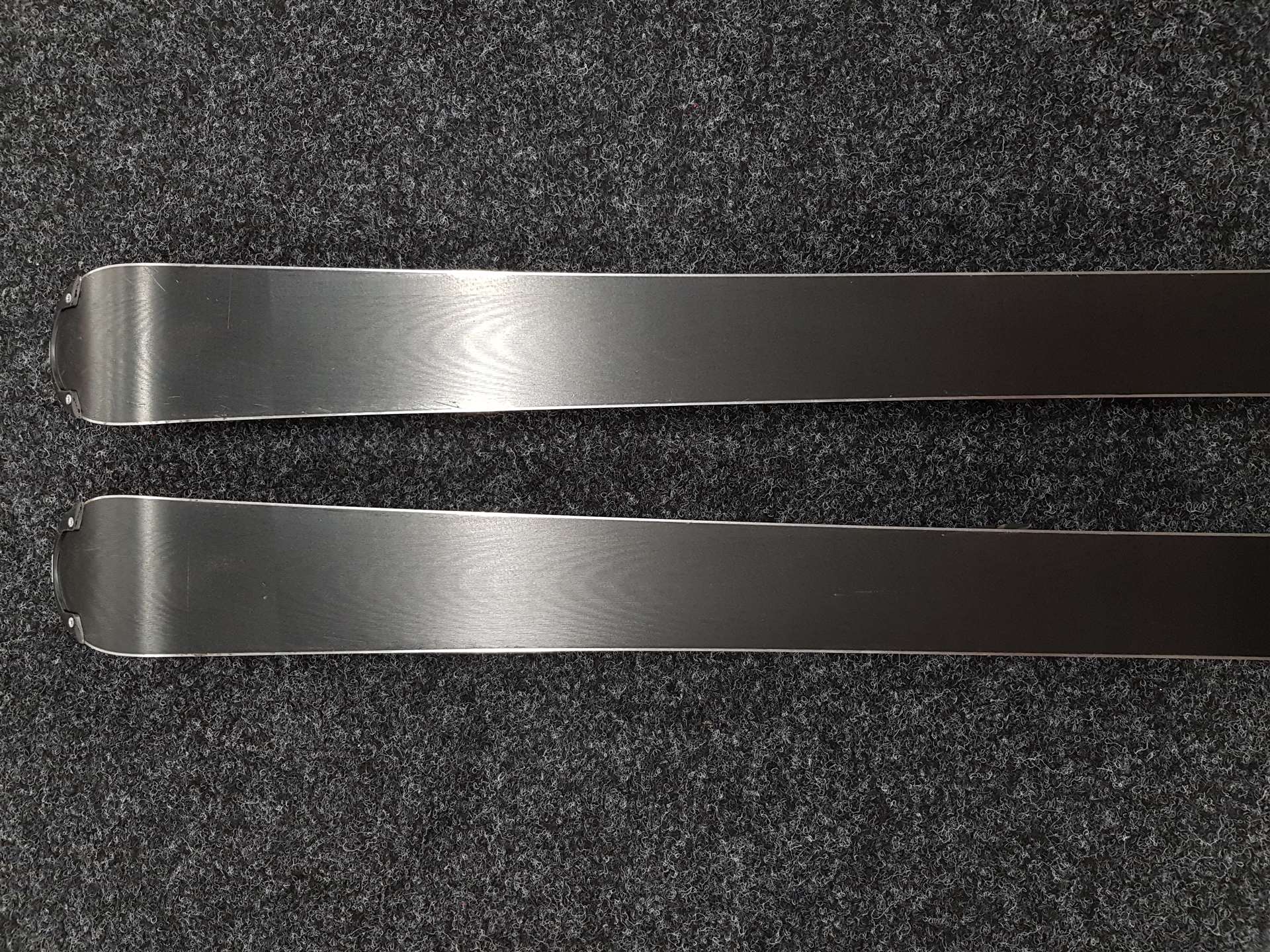 Použité lyže VOLKL Racetiger JR 16 + viazanie Marker 7