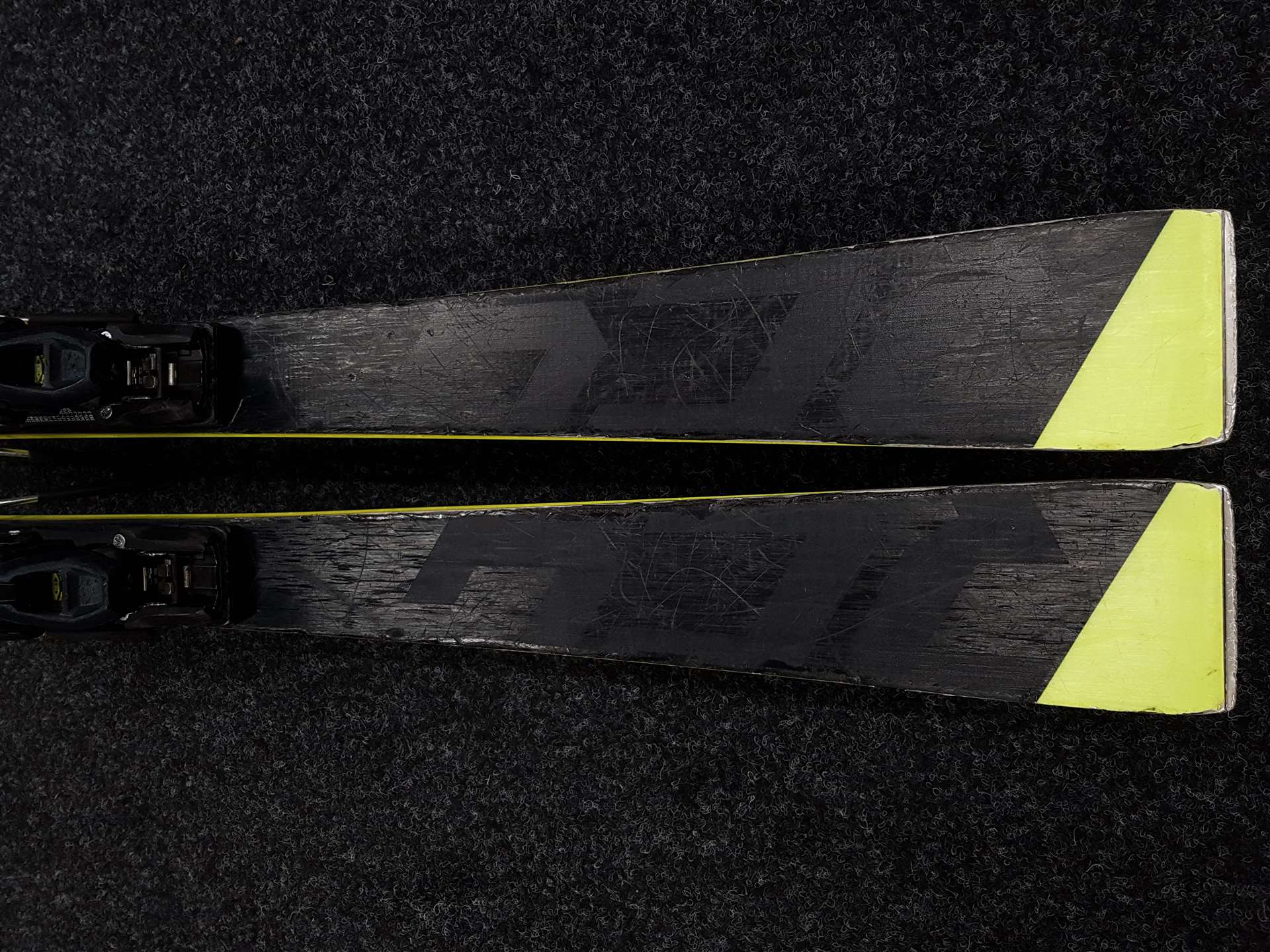 Použité lyže FISCHER RC4 + vázání Fischer Z13