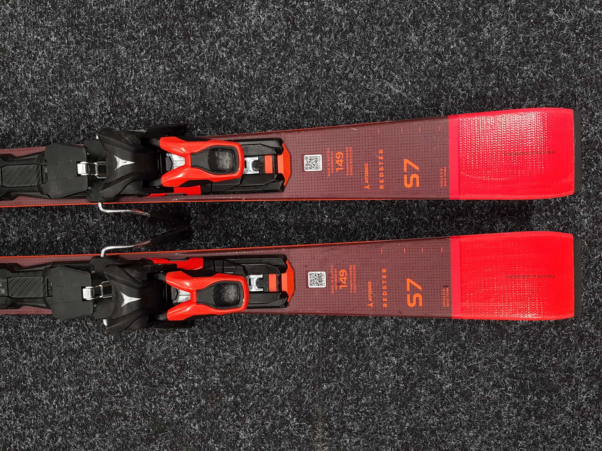 Gebrauchte ATOMIC Redster S7 Ski + Atomic M 12 Bindungen