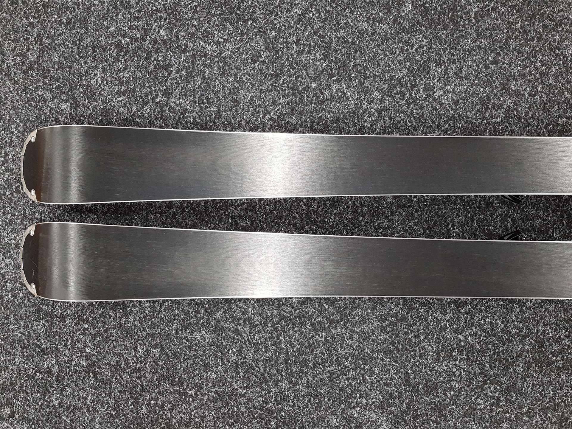 Gebrauchte ATOMIC Redster S7 Ski + Atomic M 12 Bindungen