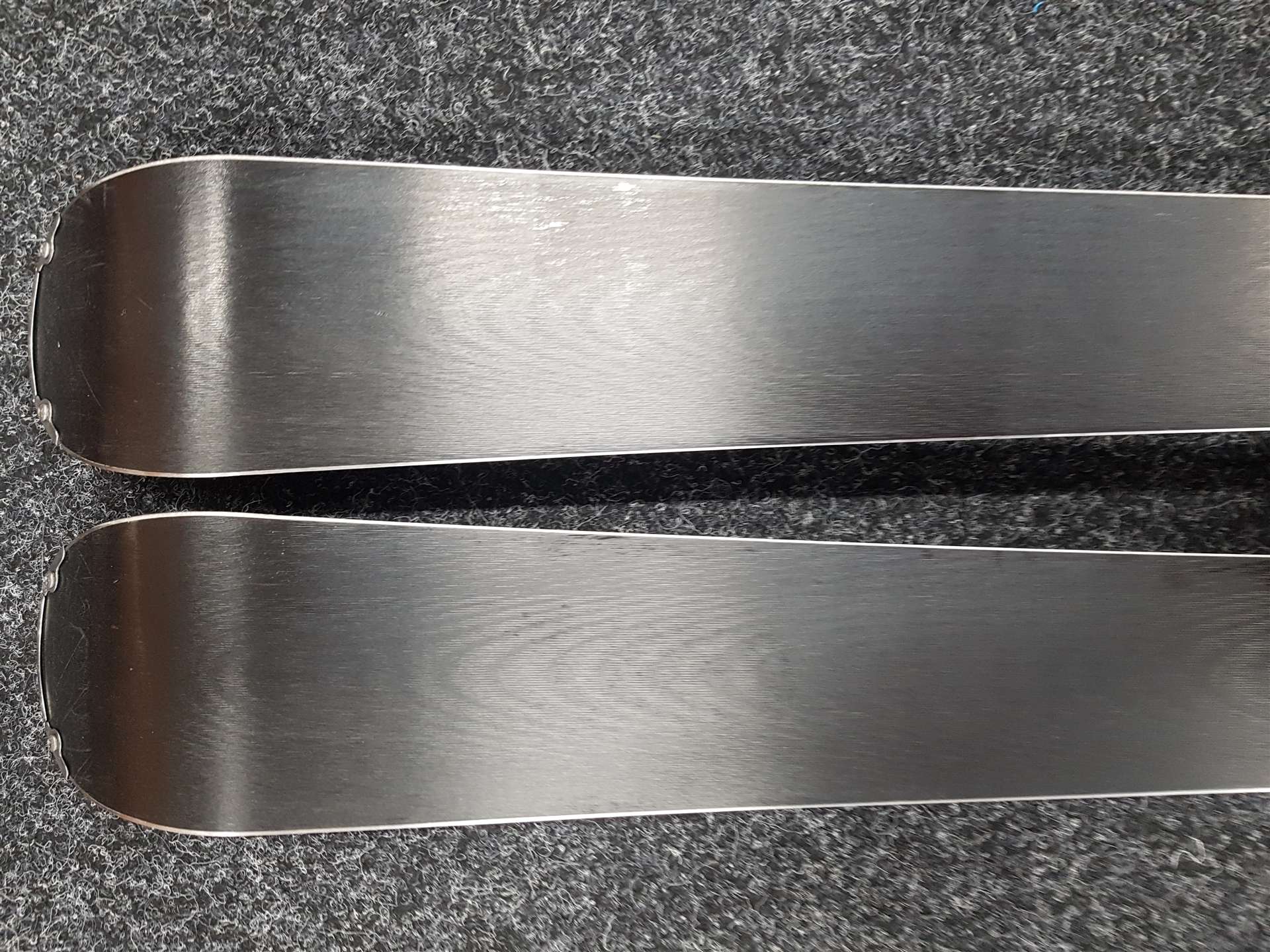 Použité lyže ELAN Delight Supreme + viazanie Elan ELW 10